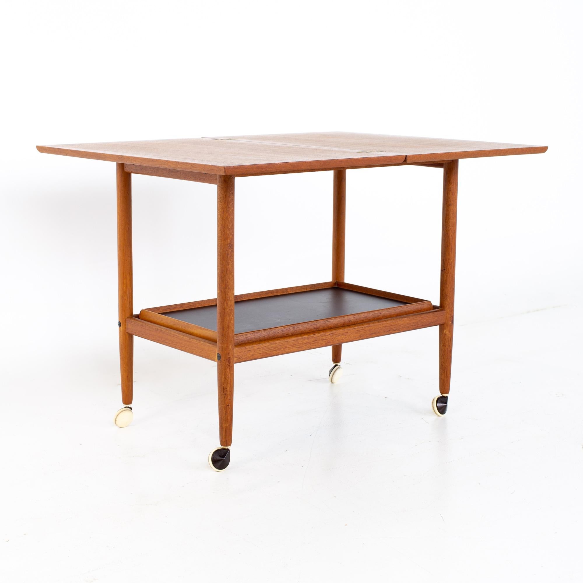 Grete Jalk Mid Century Danish Teak Bar Cart In Good Condition In Countryside, IL