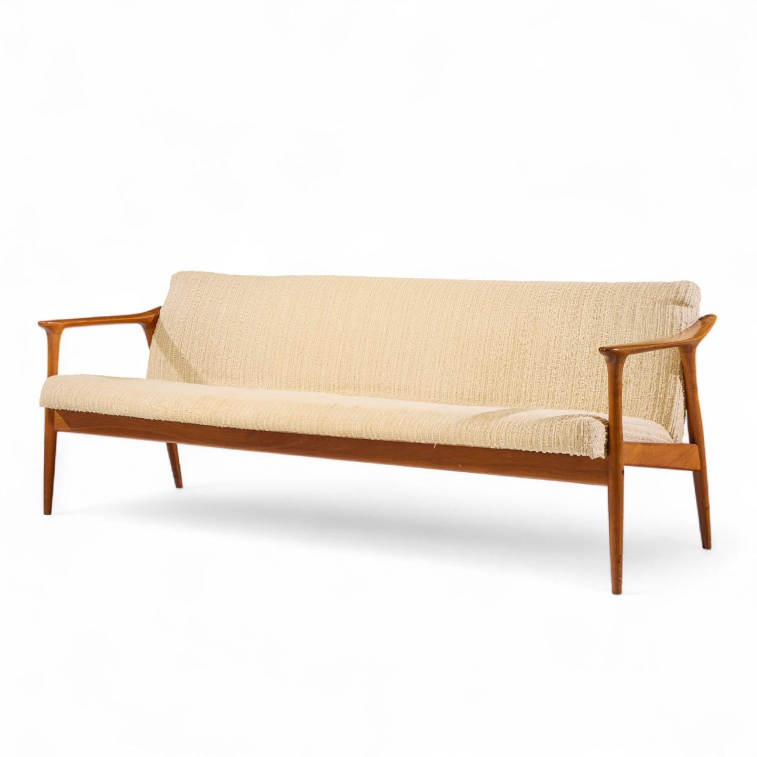 Mid-Century Modern Grete Jalk Mid Century Danish Teak Sofa en vente