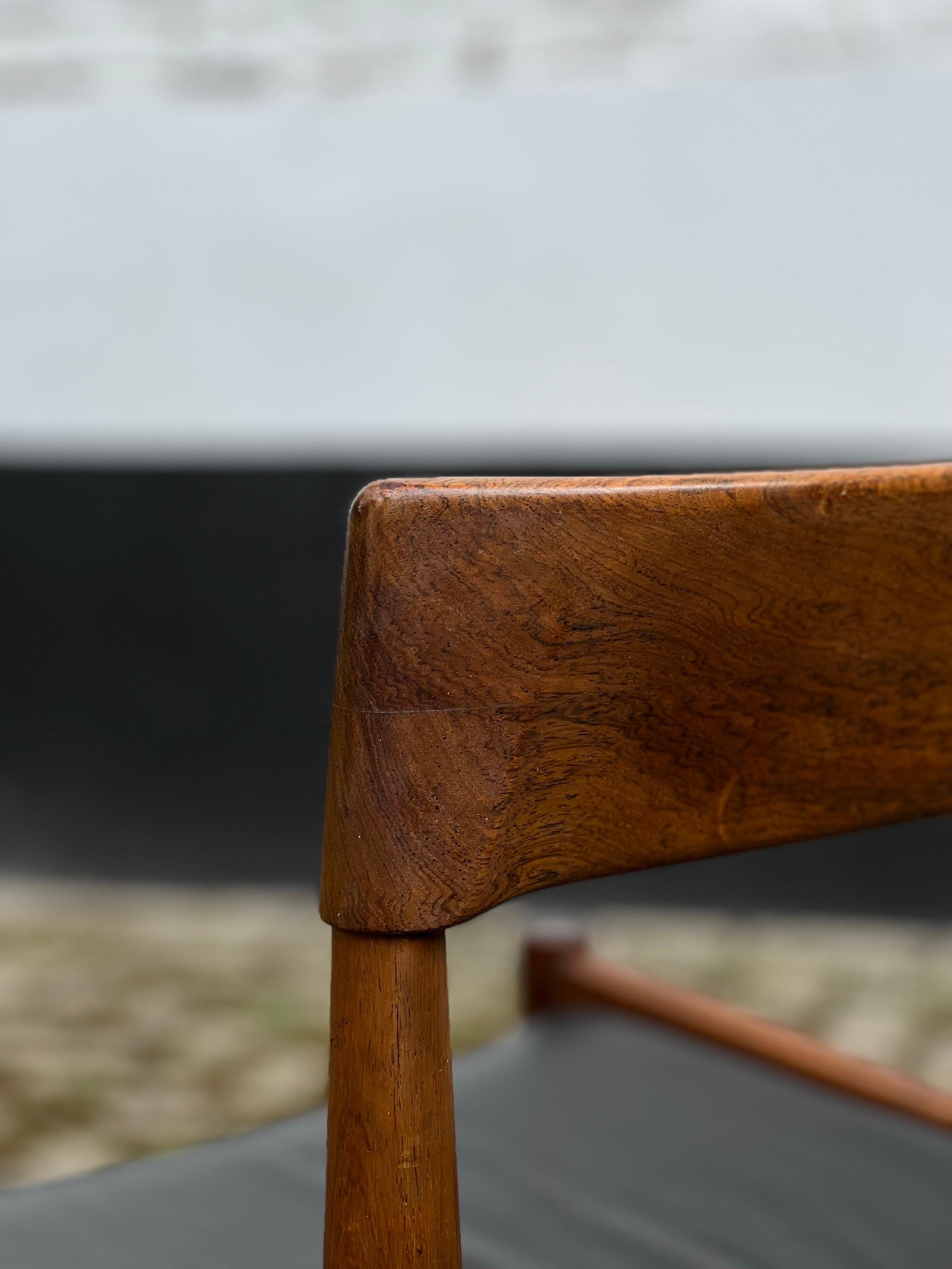 Danese Grete Jalk, 8 sedie in legno di palissandro e pelle del Medioevo P & A Danimarca in vendita