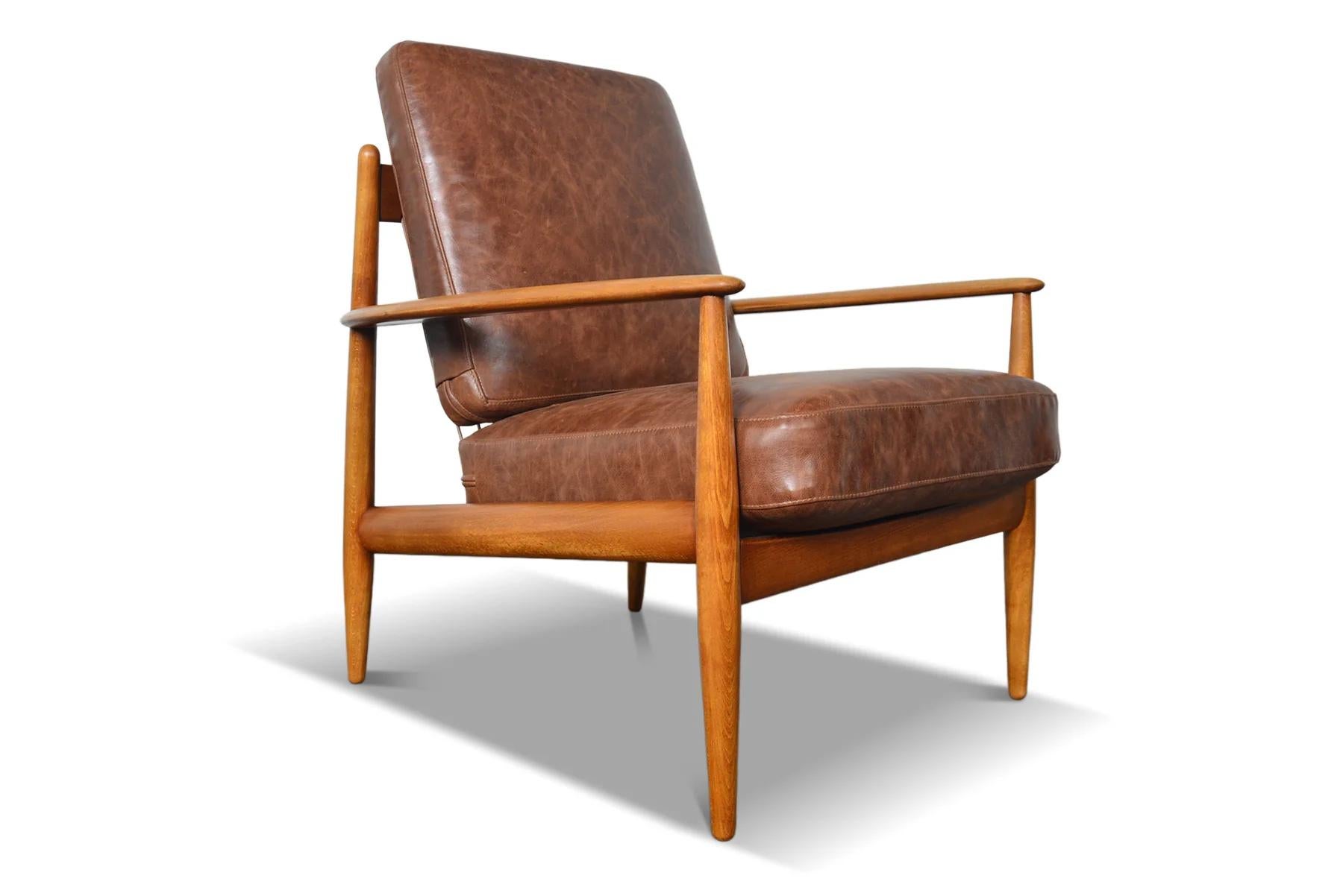 Mid-Century Modern Grete Jalk Model 118 Lounge Chair In Beech