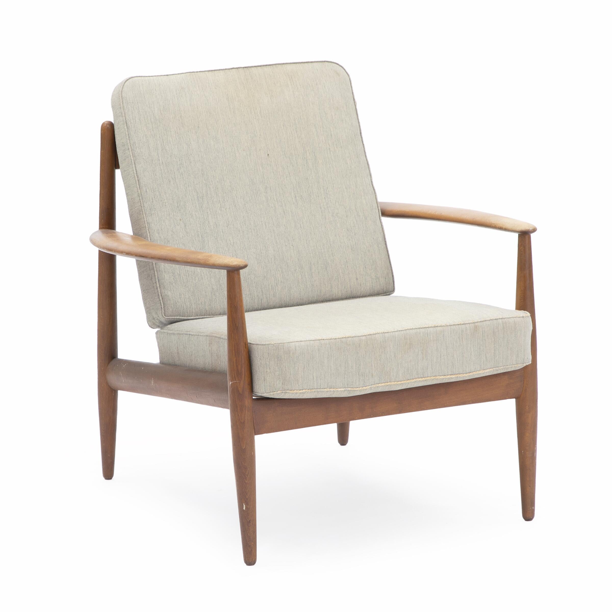 Mid-Century Modern Grete Jalk Model 118 Lounge Chair in Beech