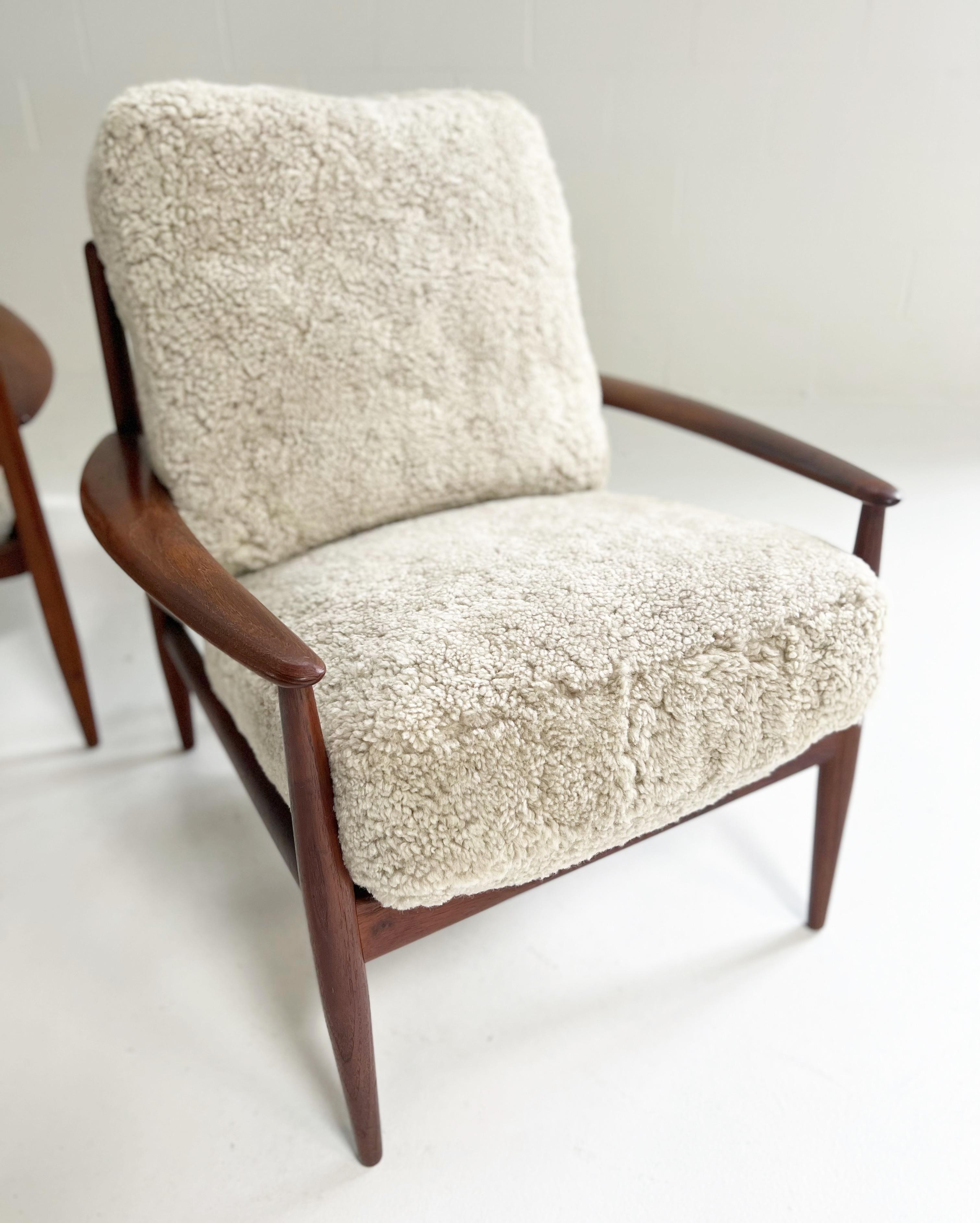 Grete Jalk Model 118 Lounge Chairs in Shearling, Pair 3