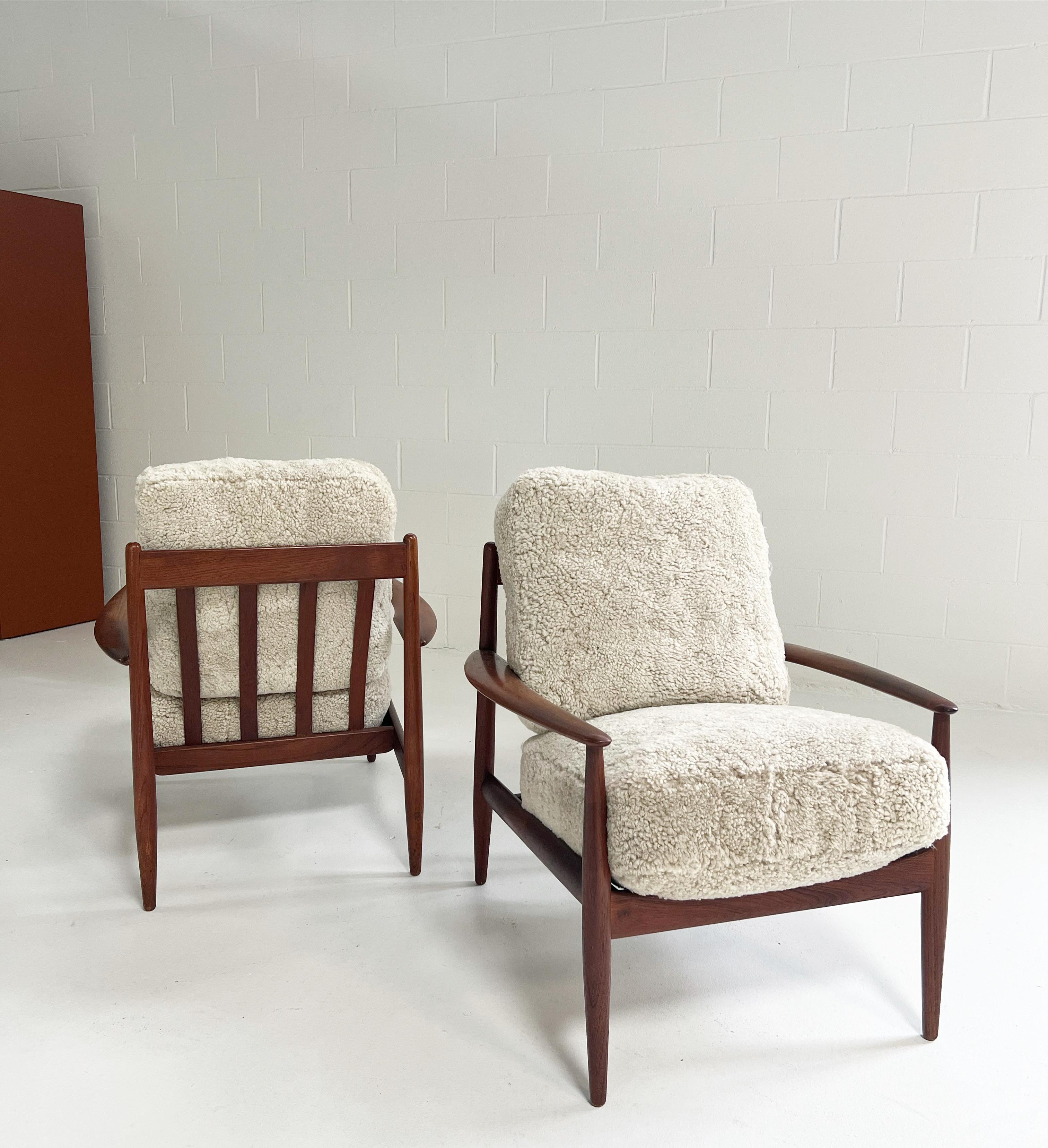 Grete Jalk Model 118 Lounge Chairs in Shearling, Pair 4