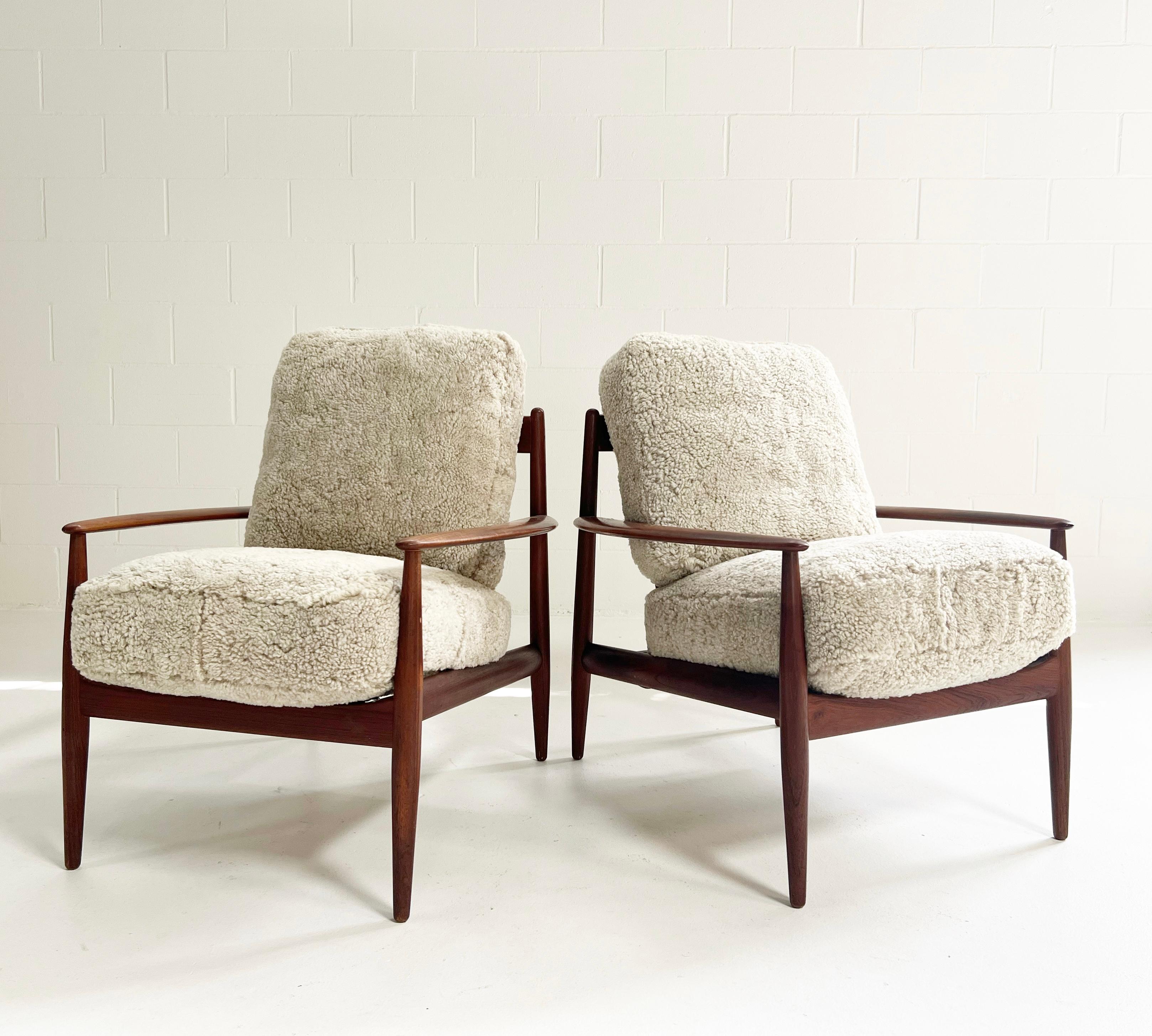 Grete Jalk Model 118 Lounge Chairs in Shearling, Pair 1