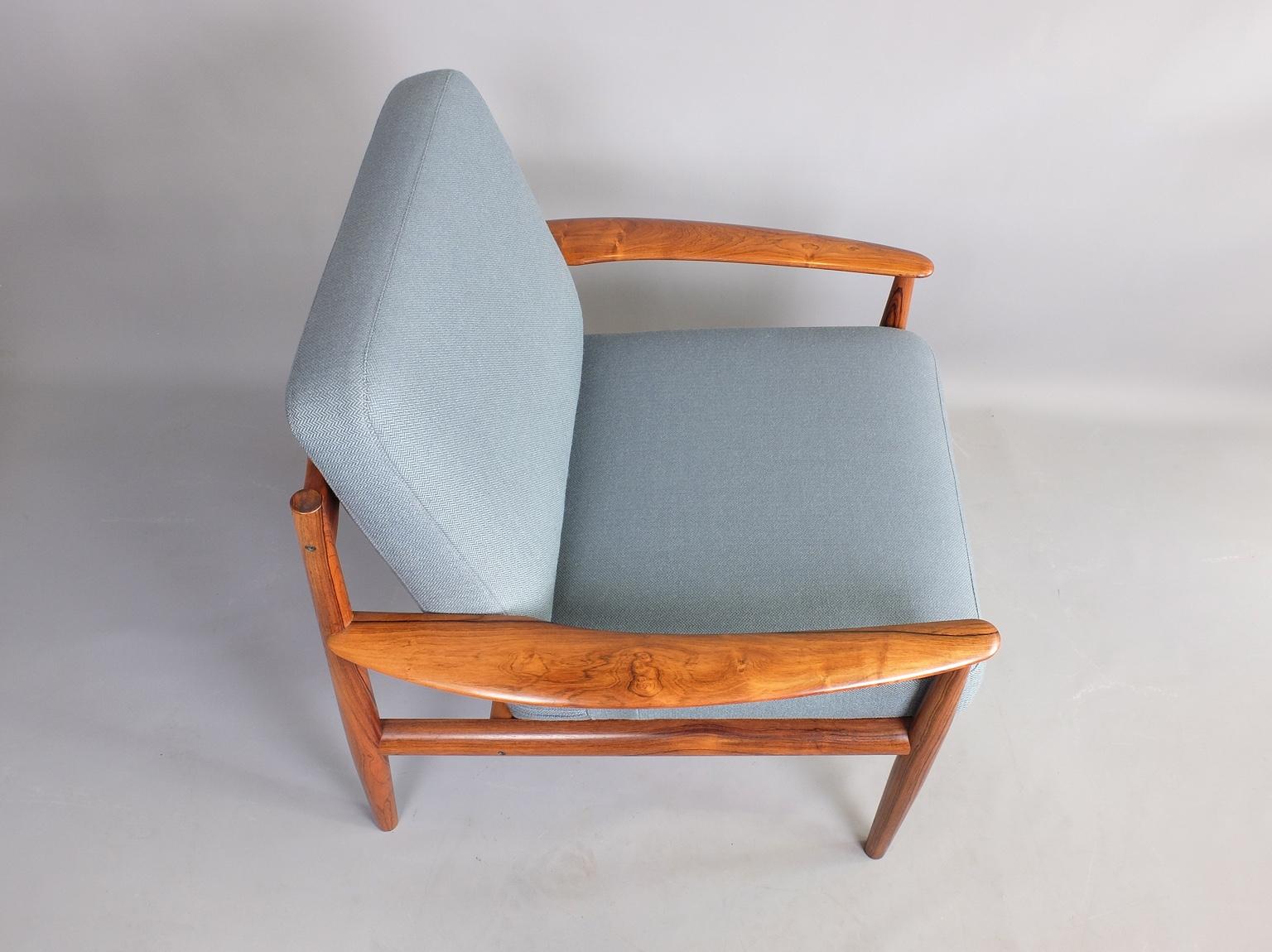 Scandinavian Modern Grete Jalk Model 118 Rosewood Lounge Chair Danish 1960s For Sale