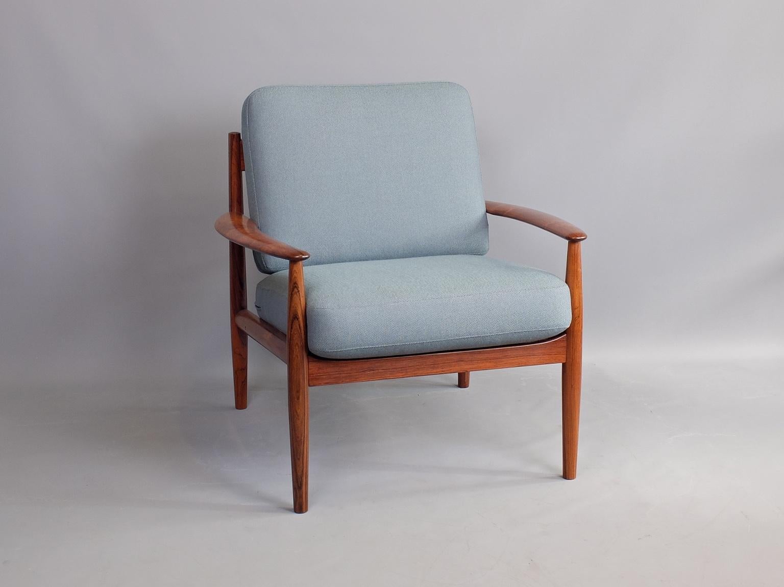 Mid-20th Century Grete Jalk Model 118 Rosewood Lounge Chair Danish 1960s For Sale