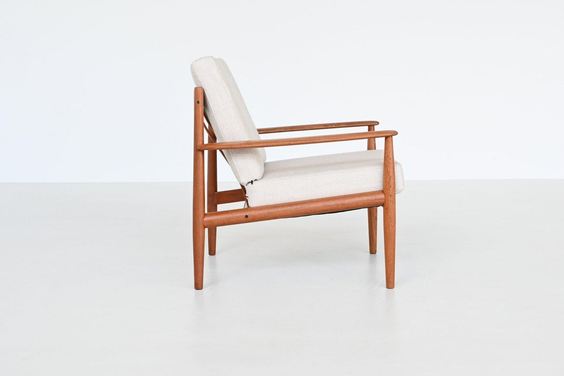 Milieu du XXe siècle Chaise longue Grete Jalk modèle 128 en teck France & Son Danemark 1960 en vente