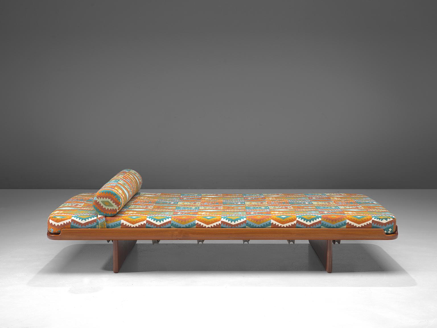 Grete Jalk for P.J. Furniture, reupholstered daybed, teak and fabric, Denmark, 1960s.

Scandinavian modern daybed by Danish designer Grete Jalk. The piece features a raised edge of the seat to keep het mattress in place. The reversible mattress