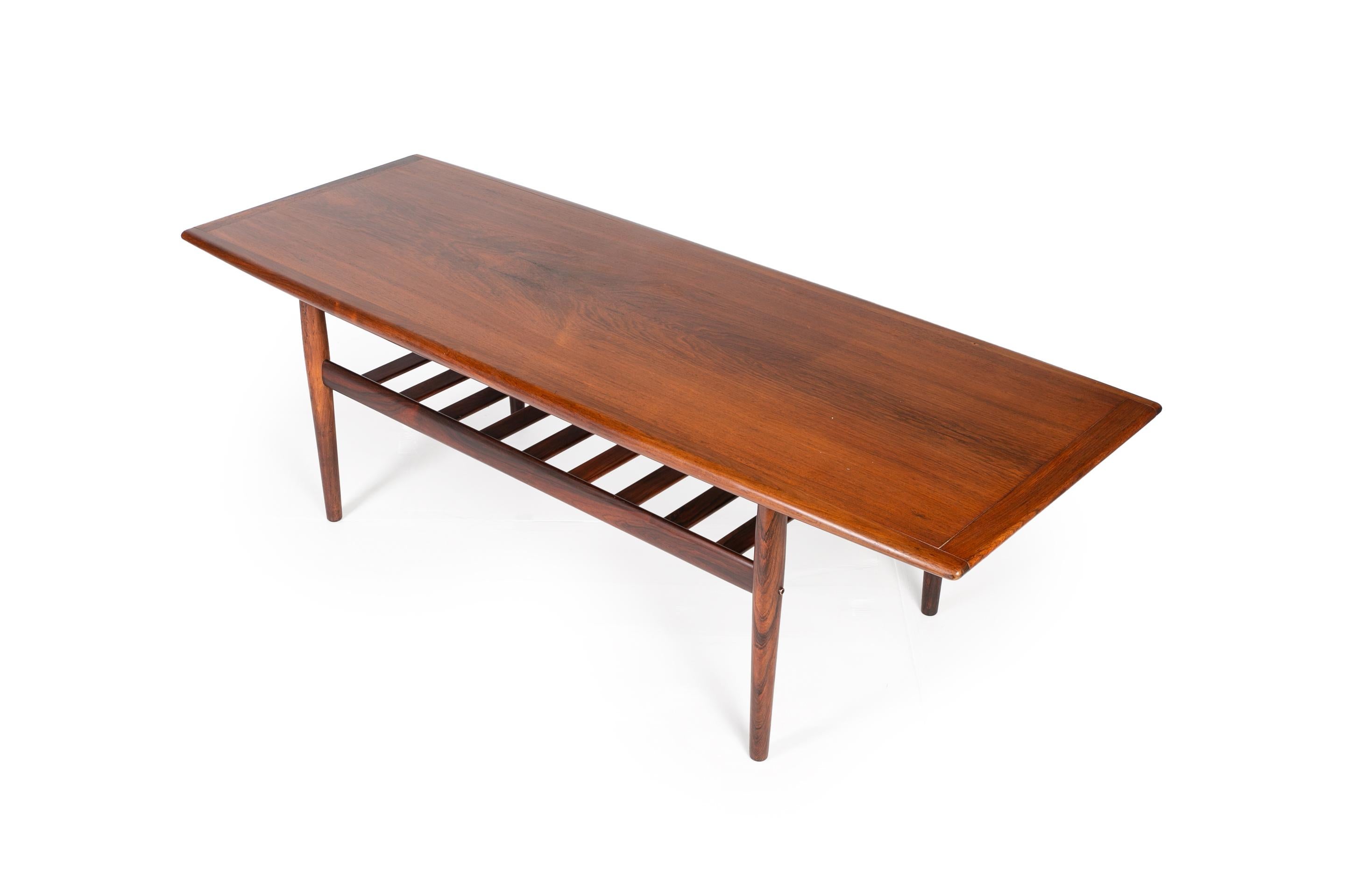 Grete Jalk rosewood coffee table For Sale 1