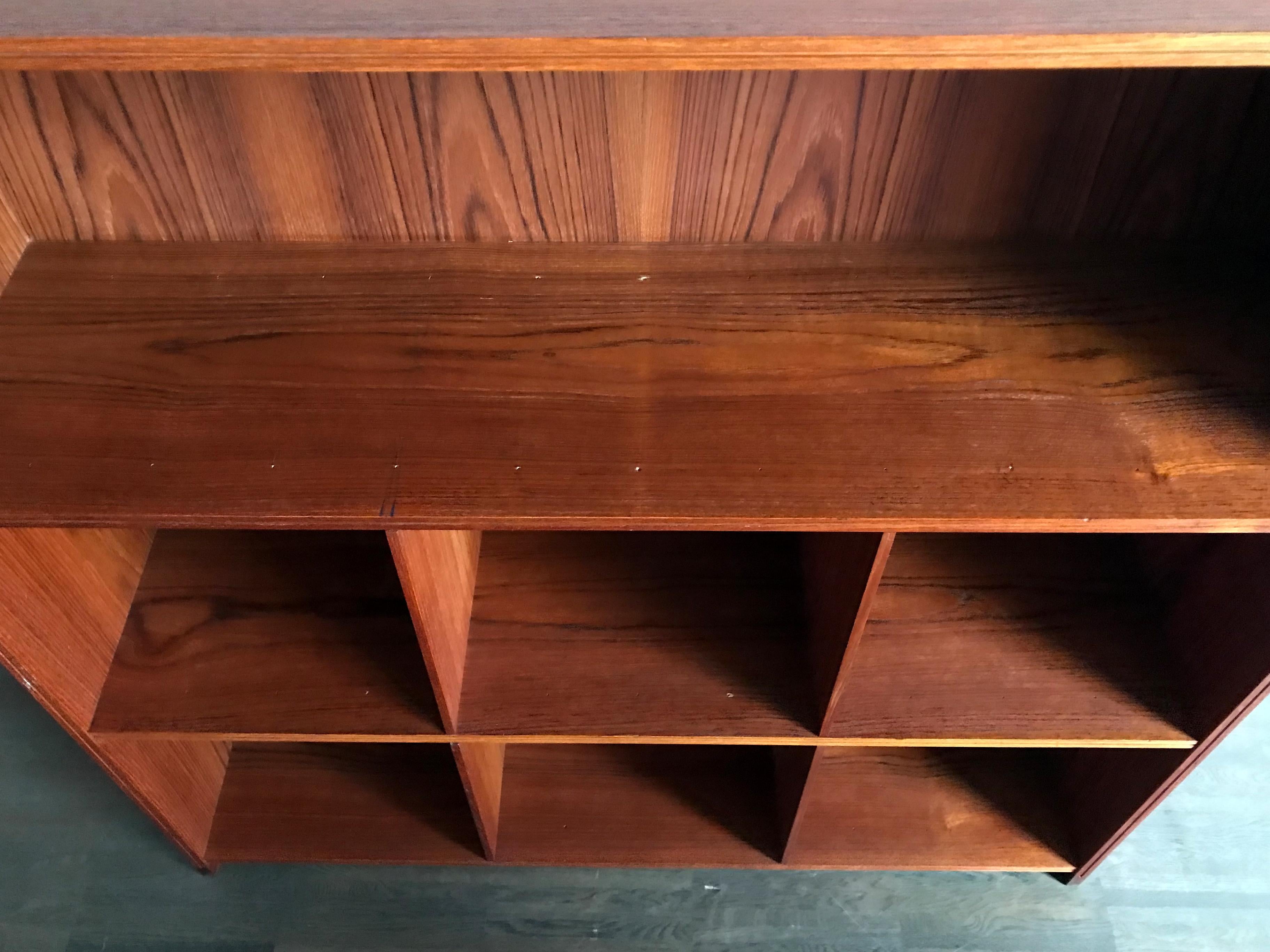 Grete Jalk Scandinavian Mid-Century Modern Design Teak Bookcases, 1950s For Sale 9