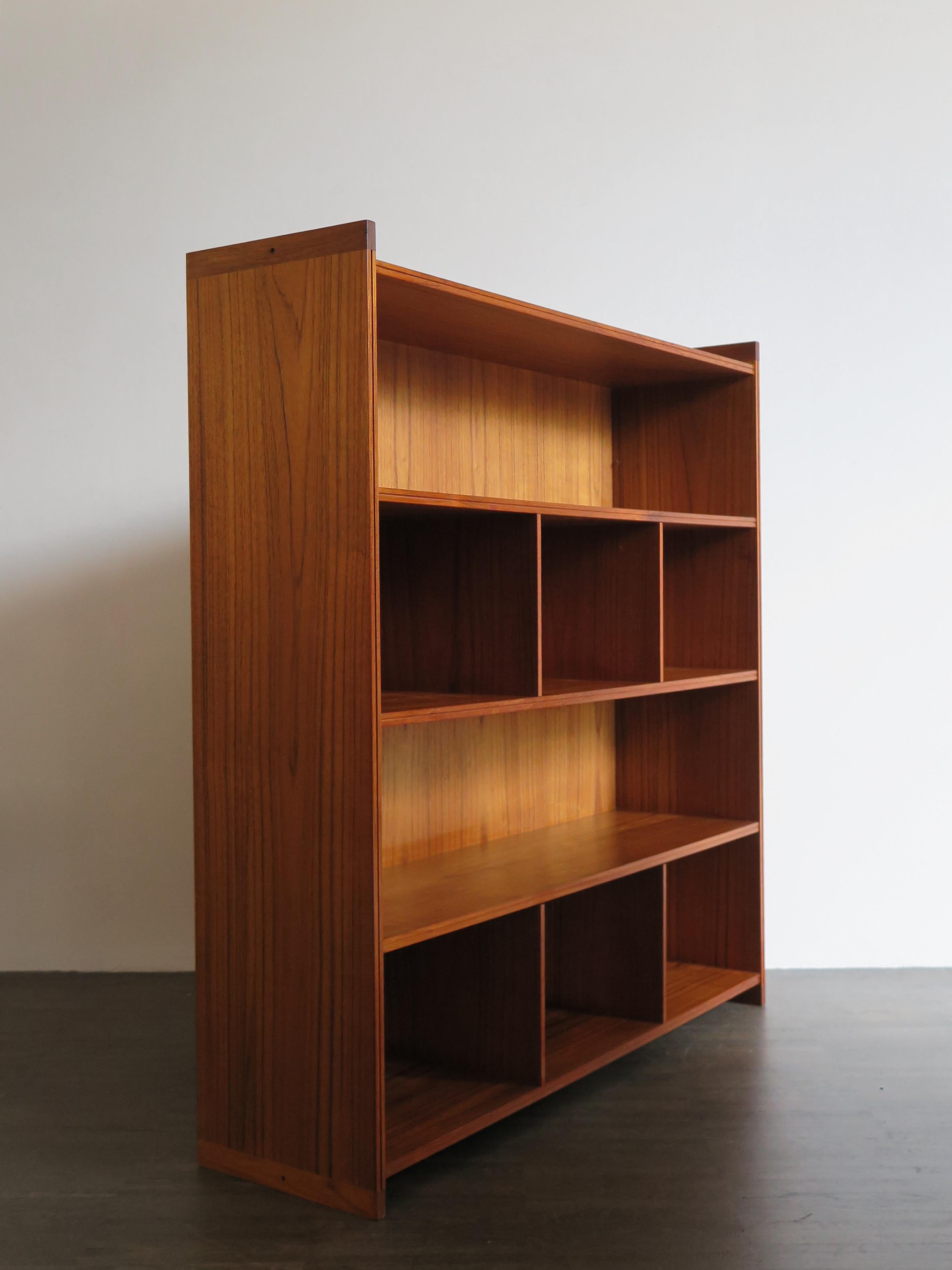 Grete Jalk Scandinavian Mid-Century Modern Design Teak Bookcases, 1950s In Good Condition For Sale In Reggio Emilia, IT
