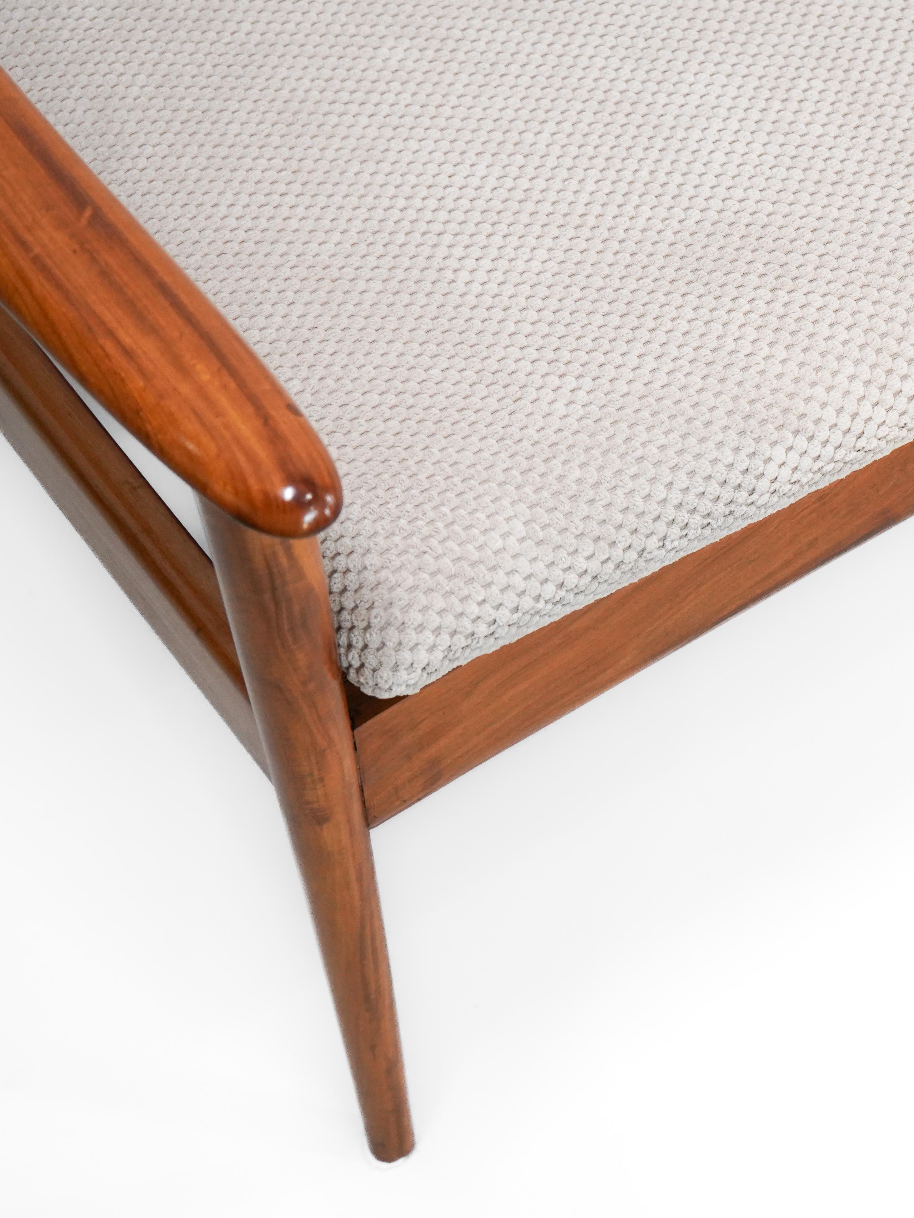 Grete Jalk Sofa in Caviúna, Manufactured in Brazil Móveis Ambiente for Rino Levi For Sale 3