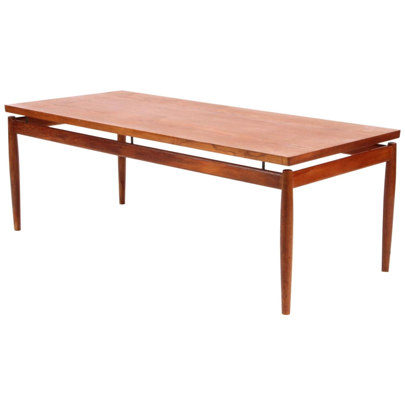 Grete Jalk Sofa Table, Model 622 / 54, in Teak, France & Son, 1960s