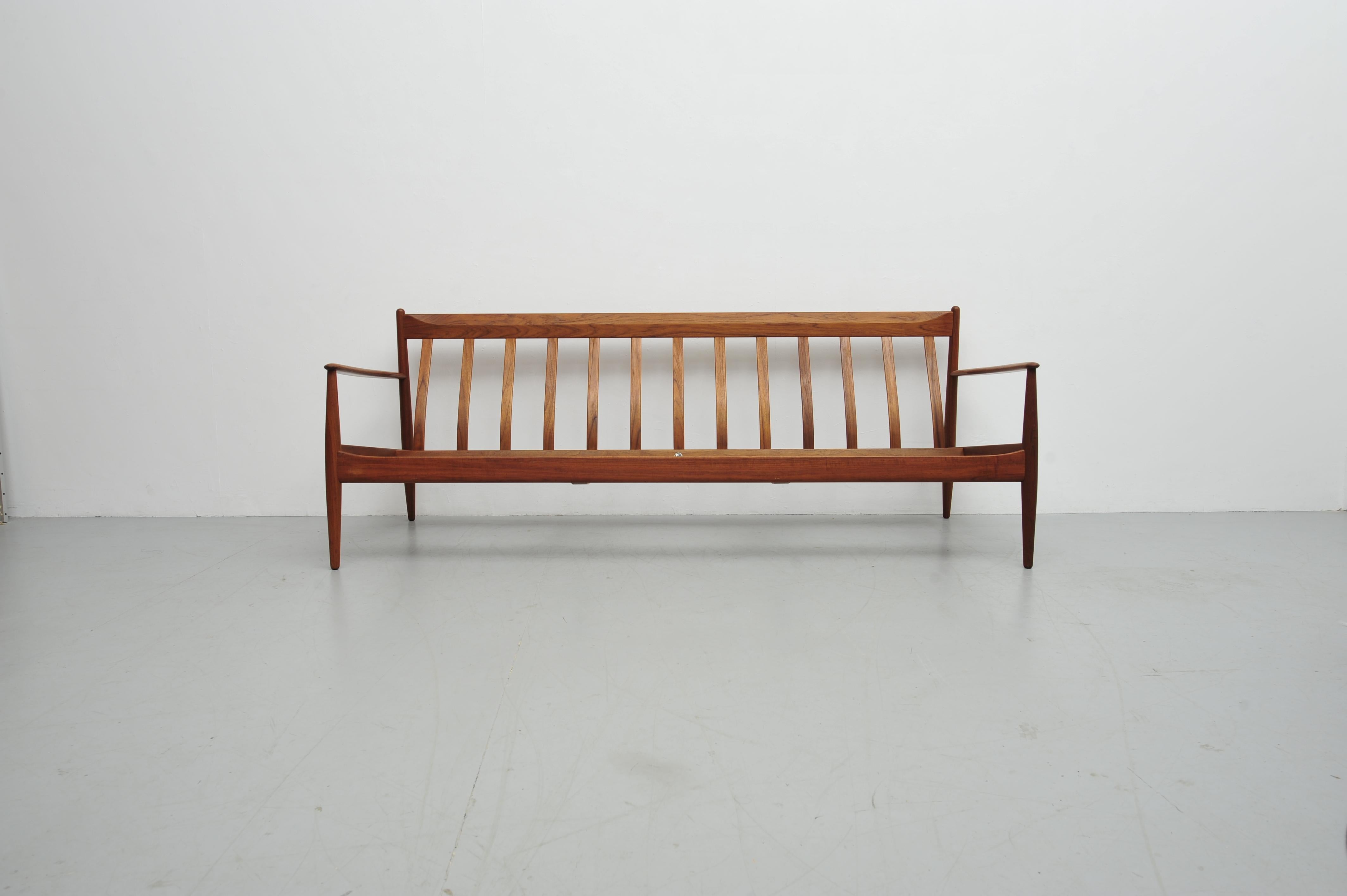 Grete Jalk Sofá Teakholz FD 118 en venta 8