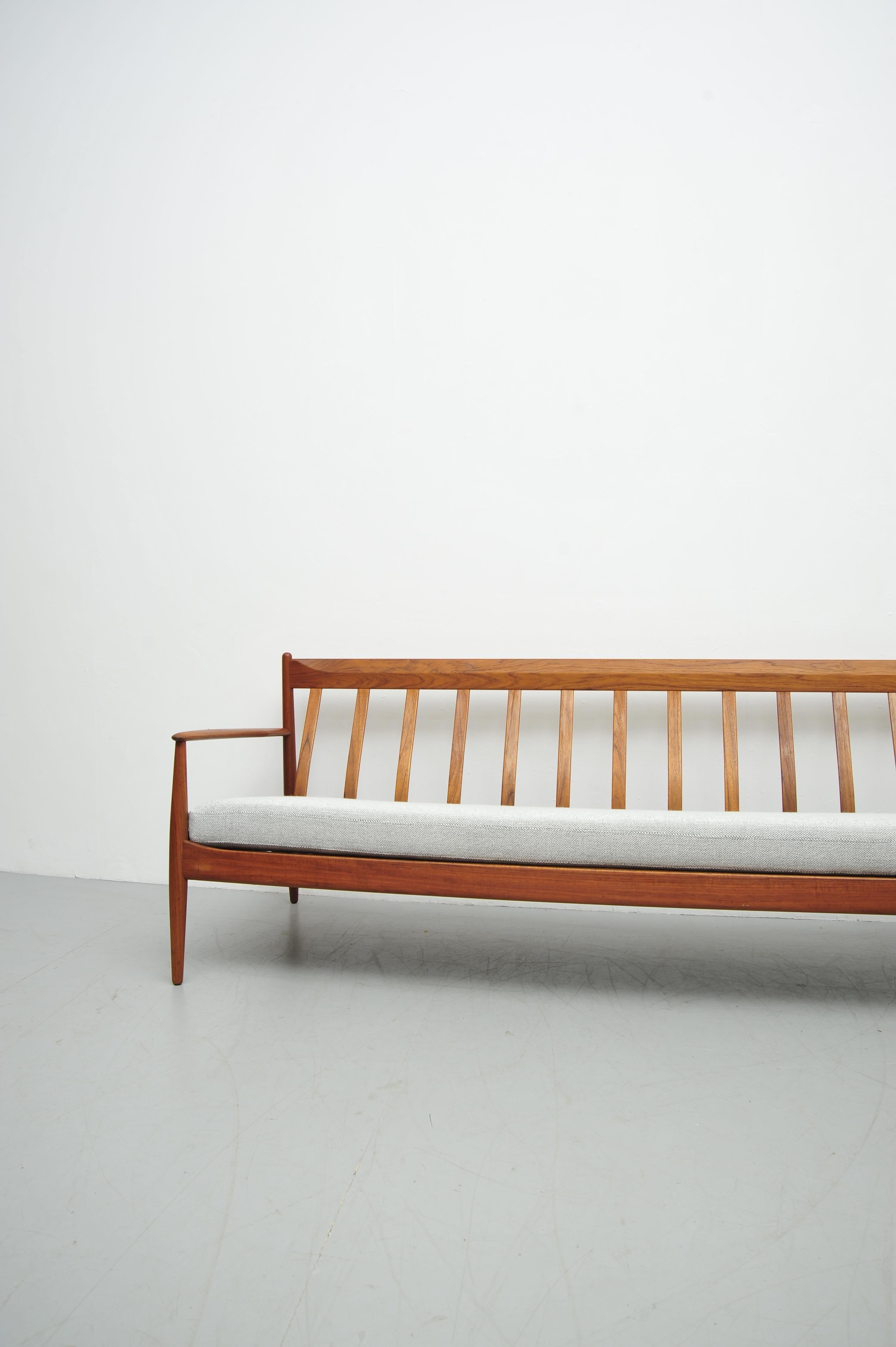 Grete Jalk Sofá Teakholz FD 118 en venta 3