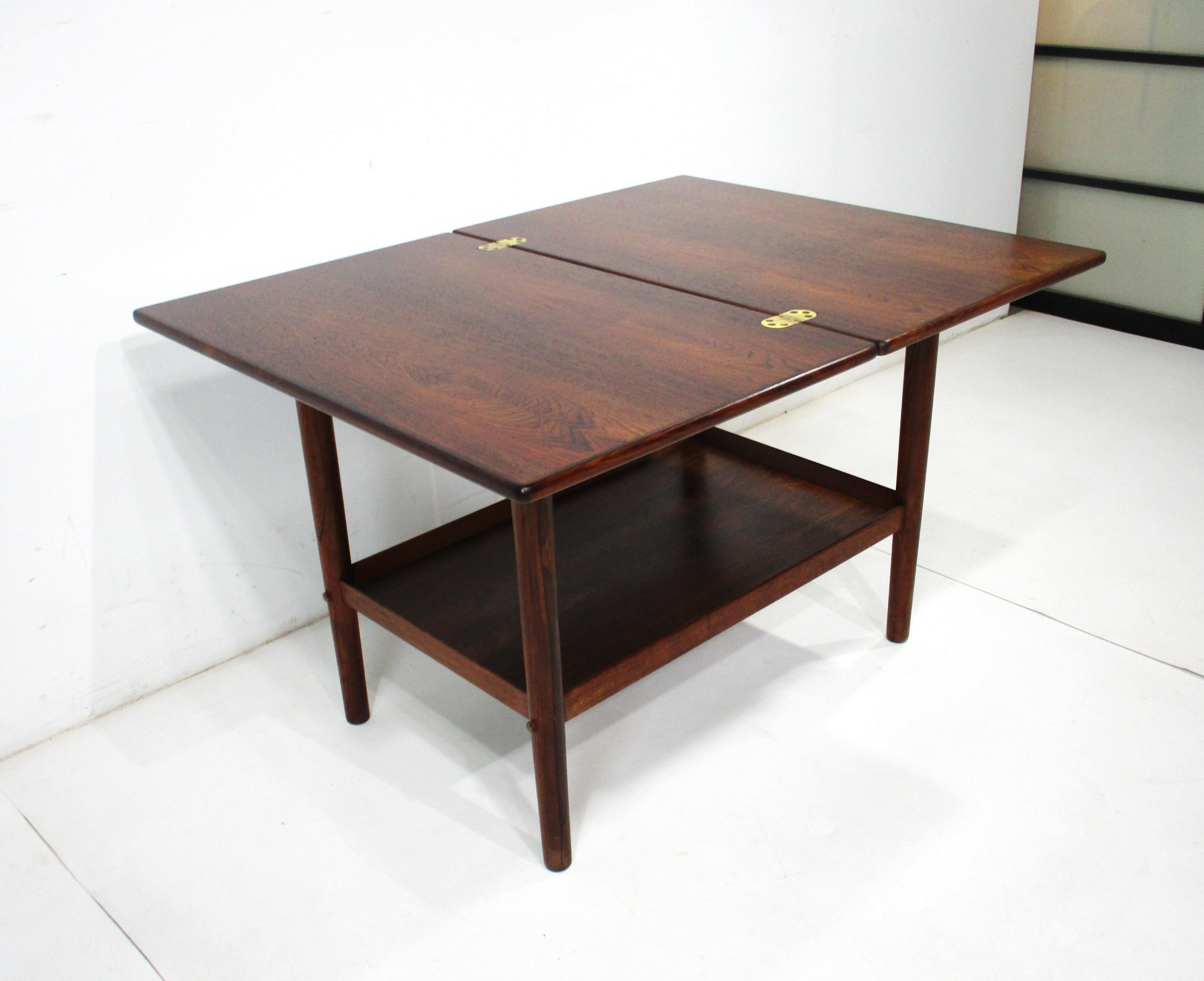 Table d'appoint ou de salon en palissandre à plateau pivotant Grete Jalk Poul Jeppesen Danemark en vente 7