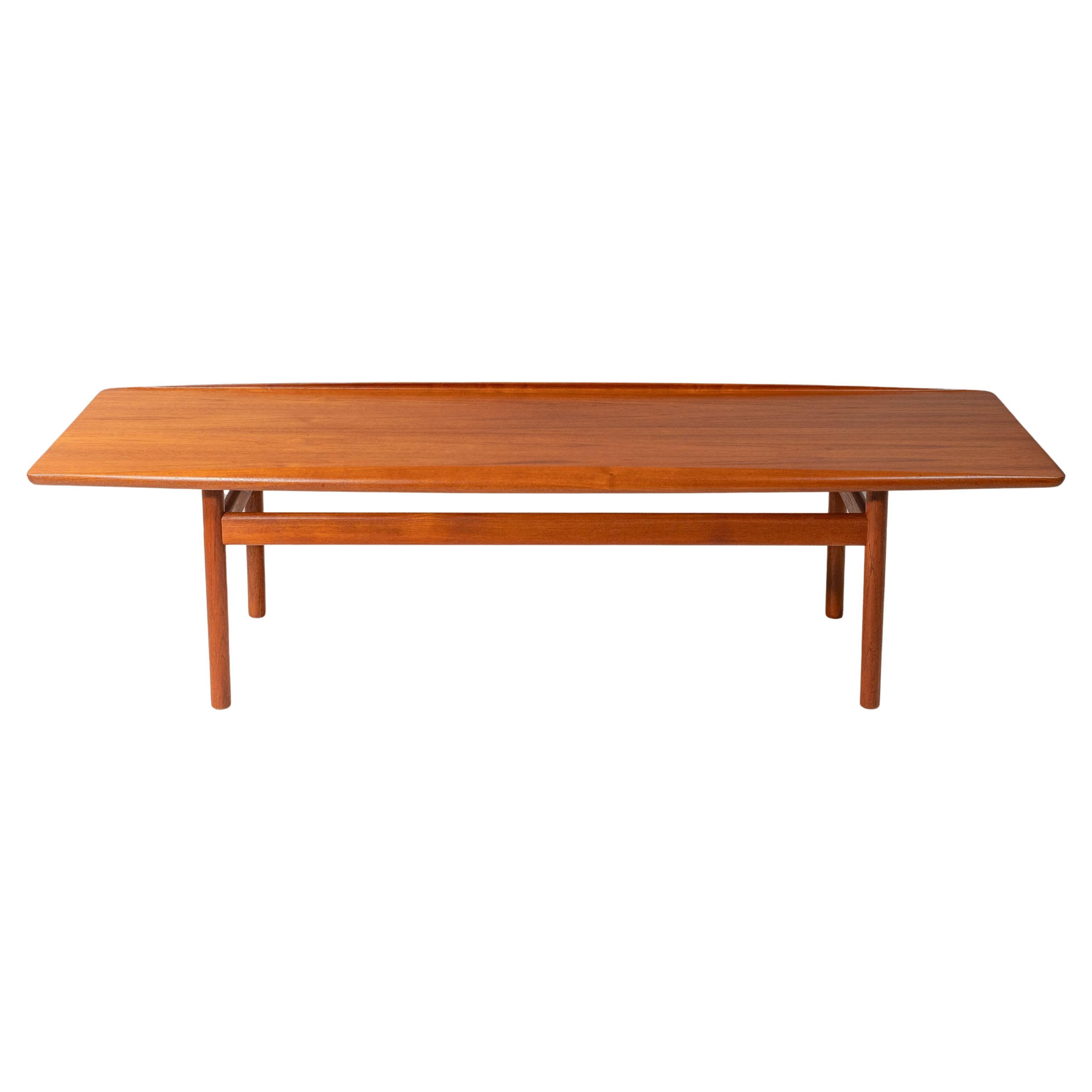 Grete Jalk Teak Couchtisch