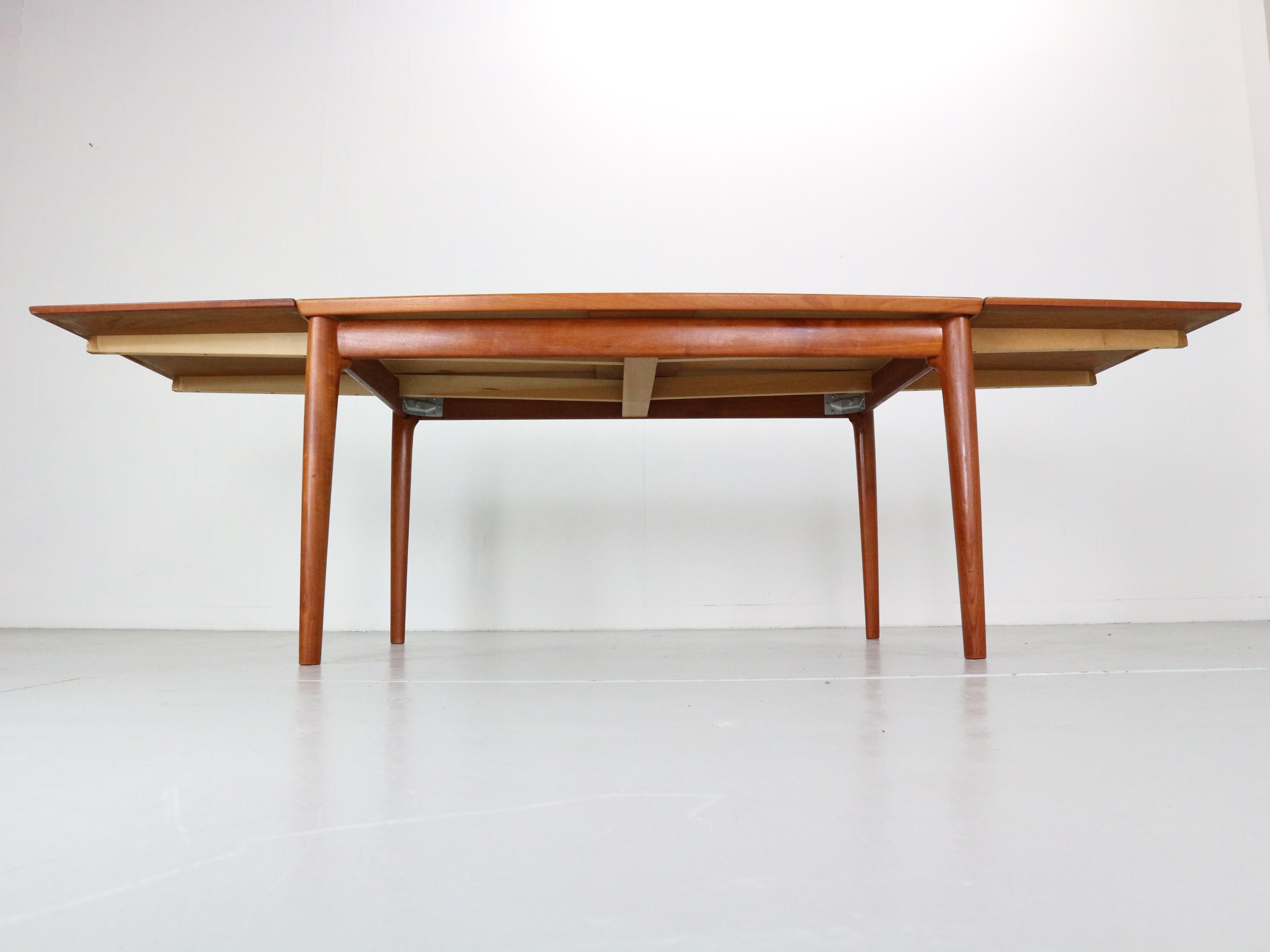 Danish Grete Jalk Teak Extendable Dinning Table For Glostrup Møbelfabrik, 1960, Denmark