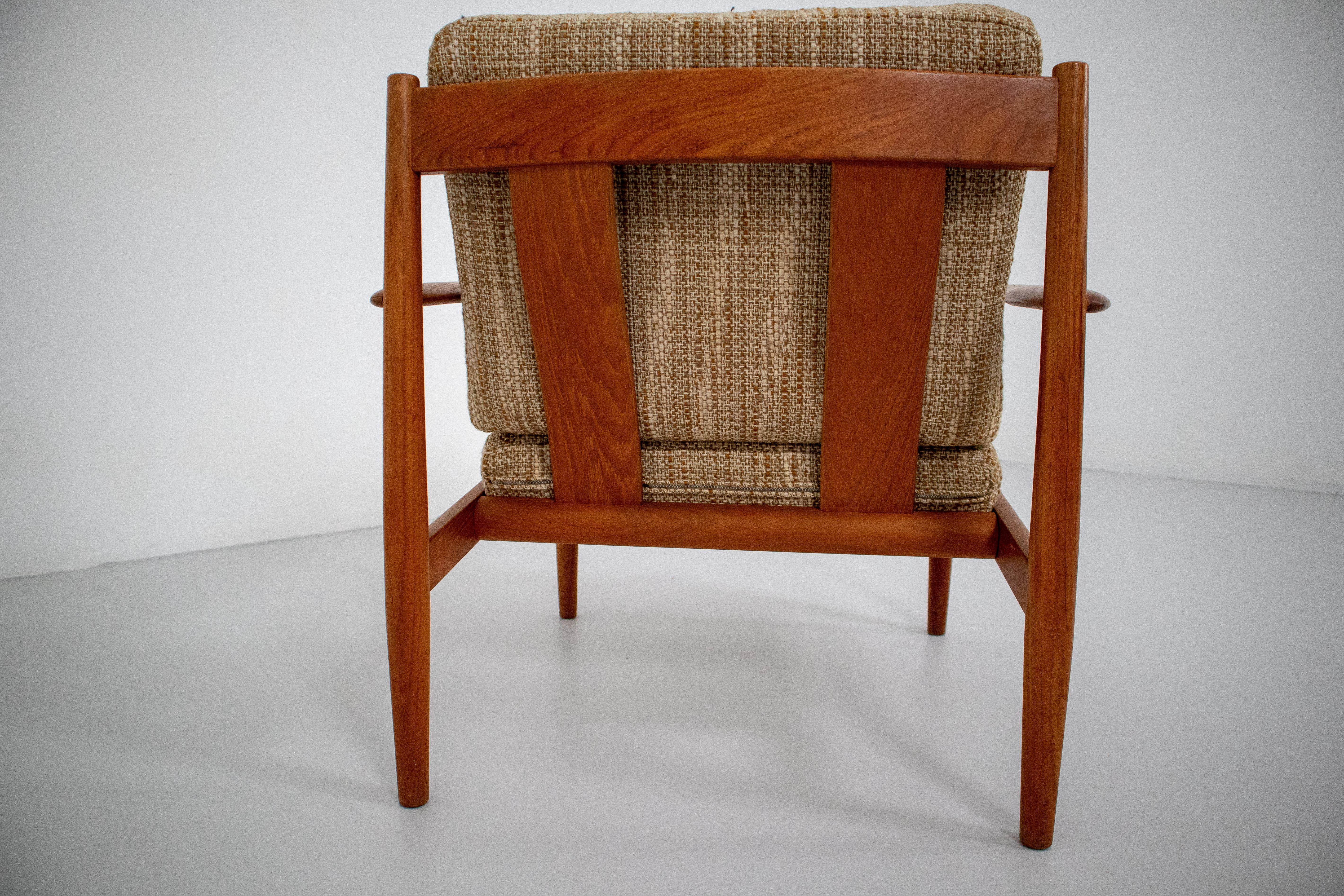 Danish Grete Jalk Teak Scandinavian Modern Lounge Chair for France & Søn 1960s