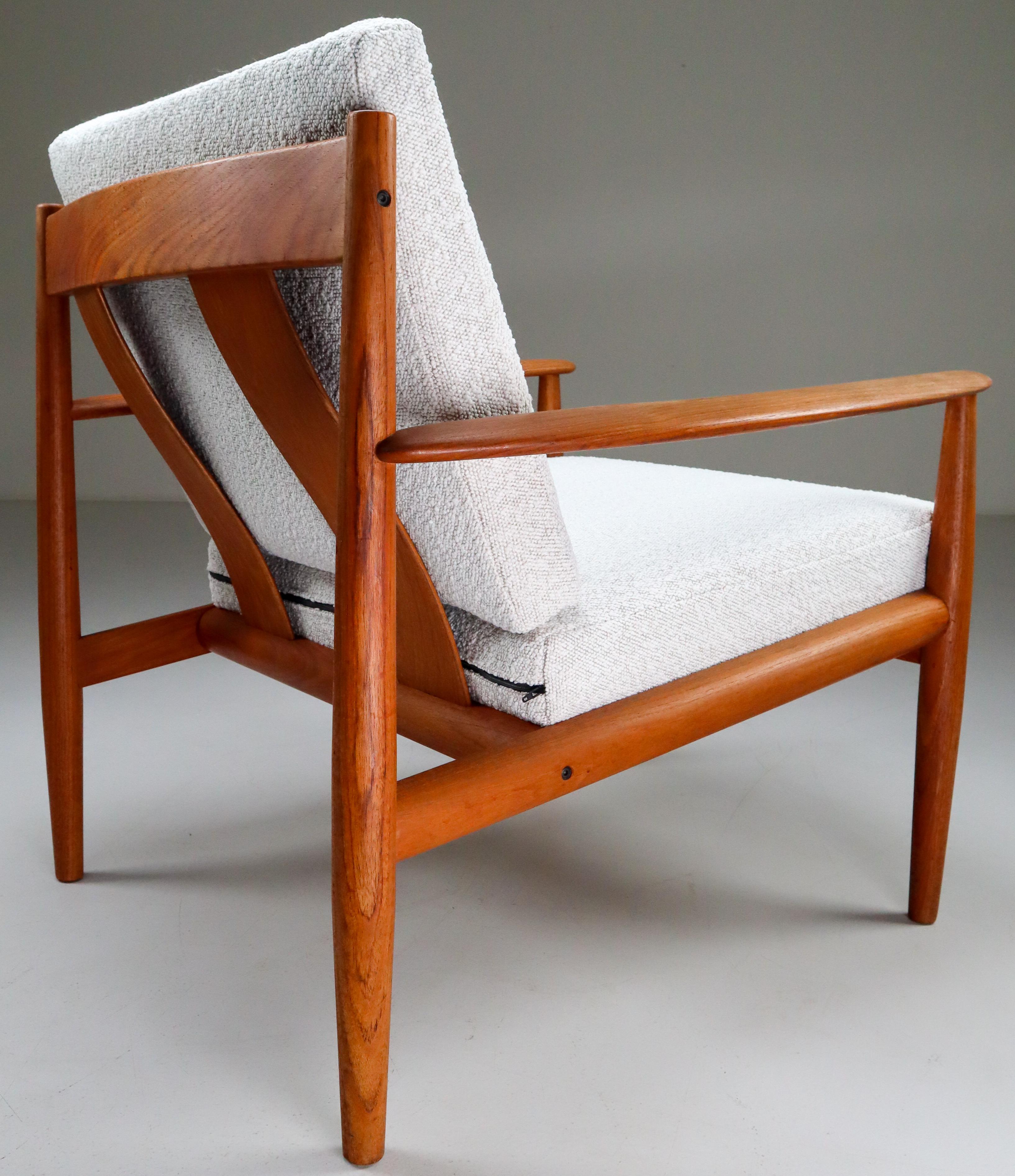 Grete Jalk Teak Scandinavian Modern Lounge Chair for France & Søn, 1960s In Good Condition In Almelo, NL