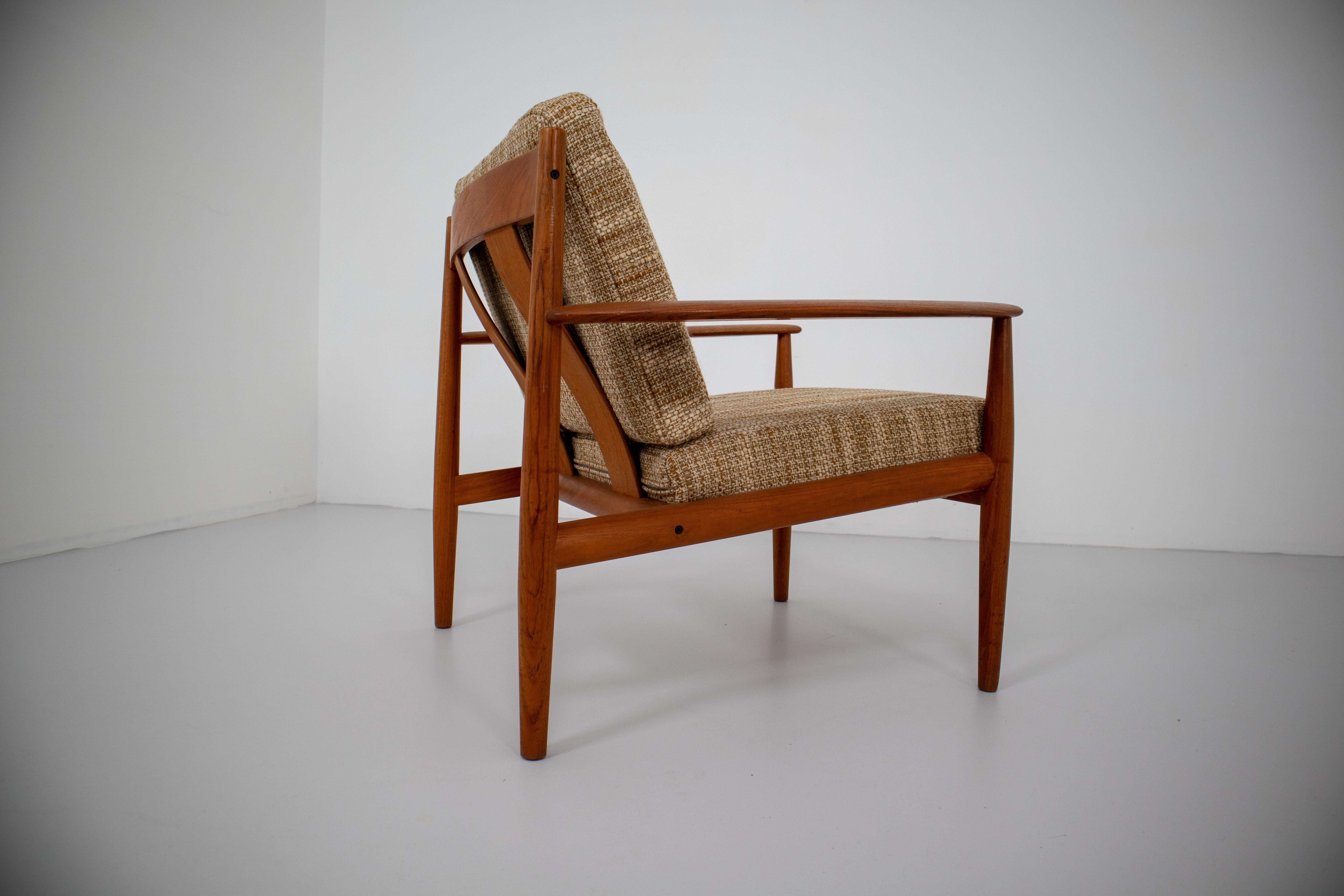 20th Century Grete Jalk Teak Scandinavian Modern Lounge Chair for France & Søn, 1960s