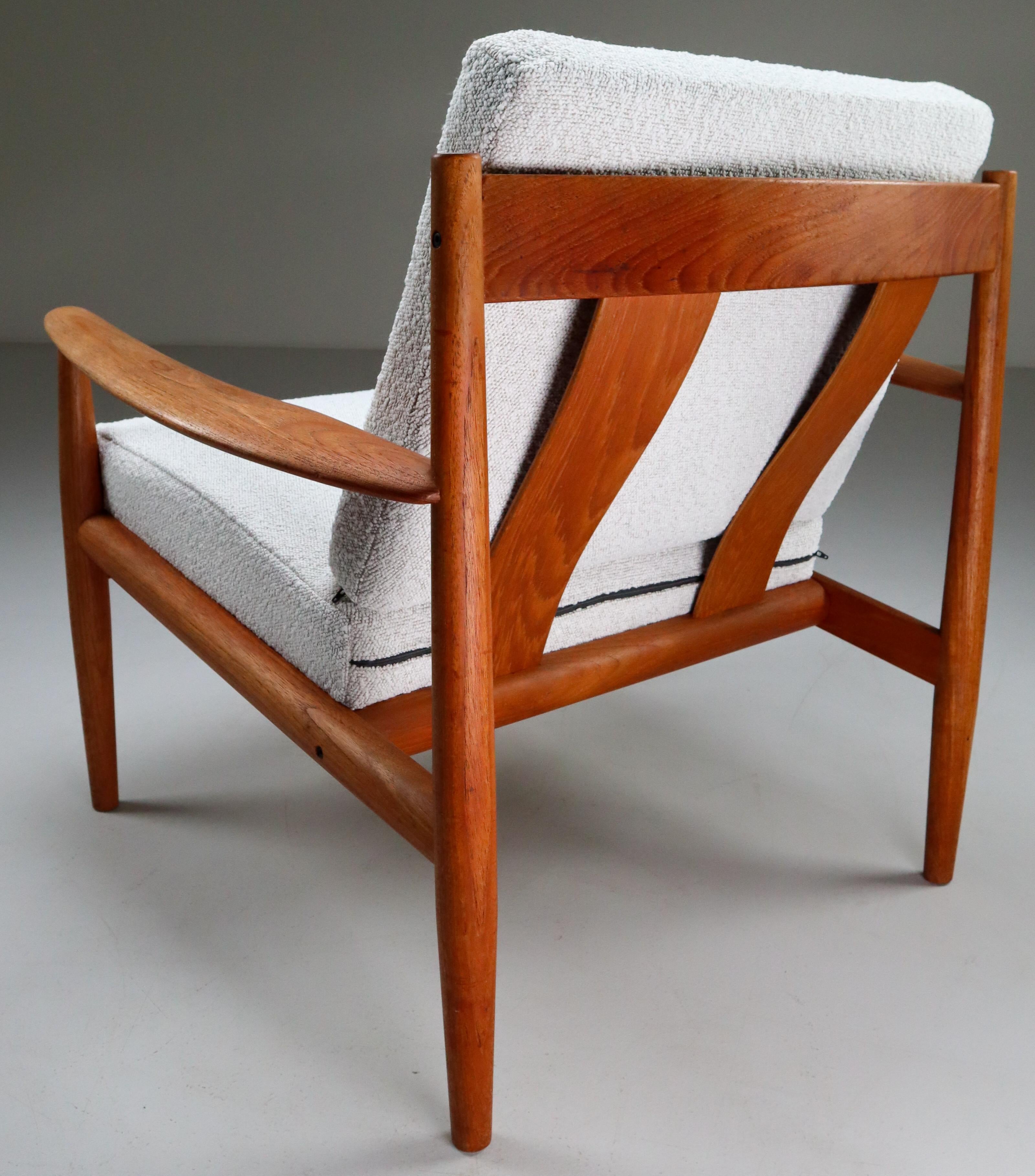 Fabric Grete Jalk Teak Scandinavian Modern Lounge Chair for France & Søn, 1960s