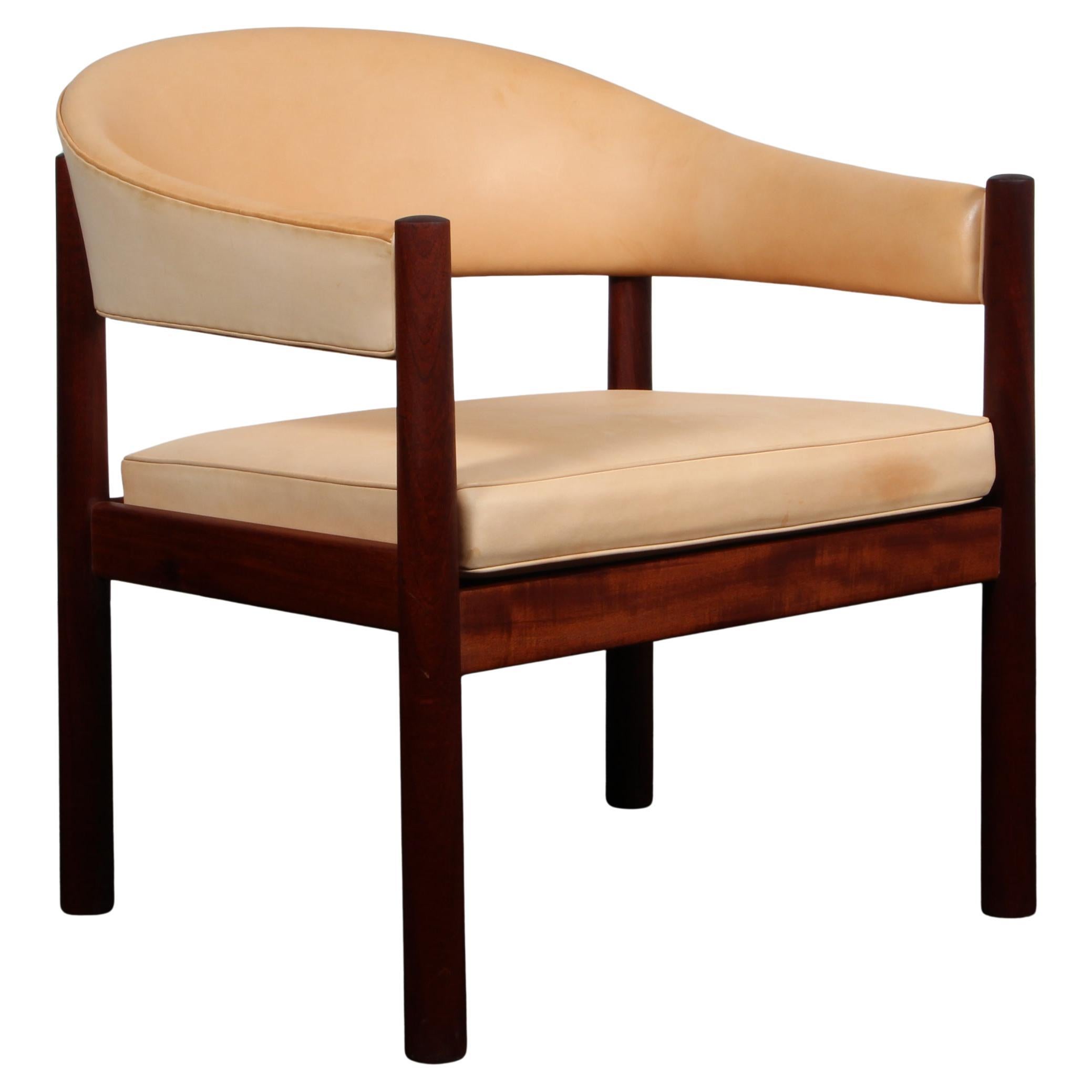 Grete Jalk, Unique. Lounge Chair with Frame of mahogany en vente