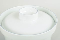 Grethe Meyer for Royal Copenhagen. Blue Line lidded tureen in faience. 1992-1999