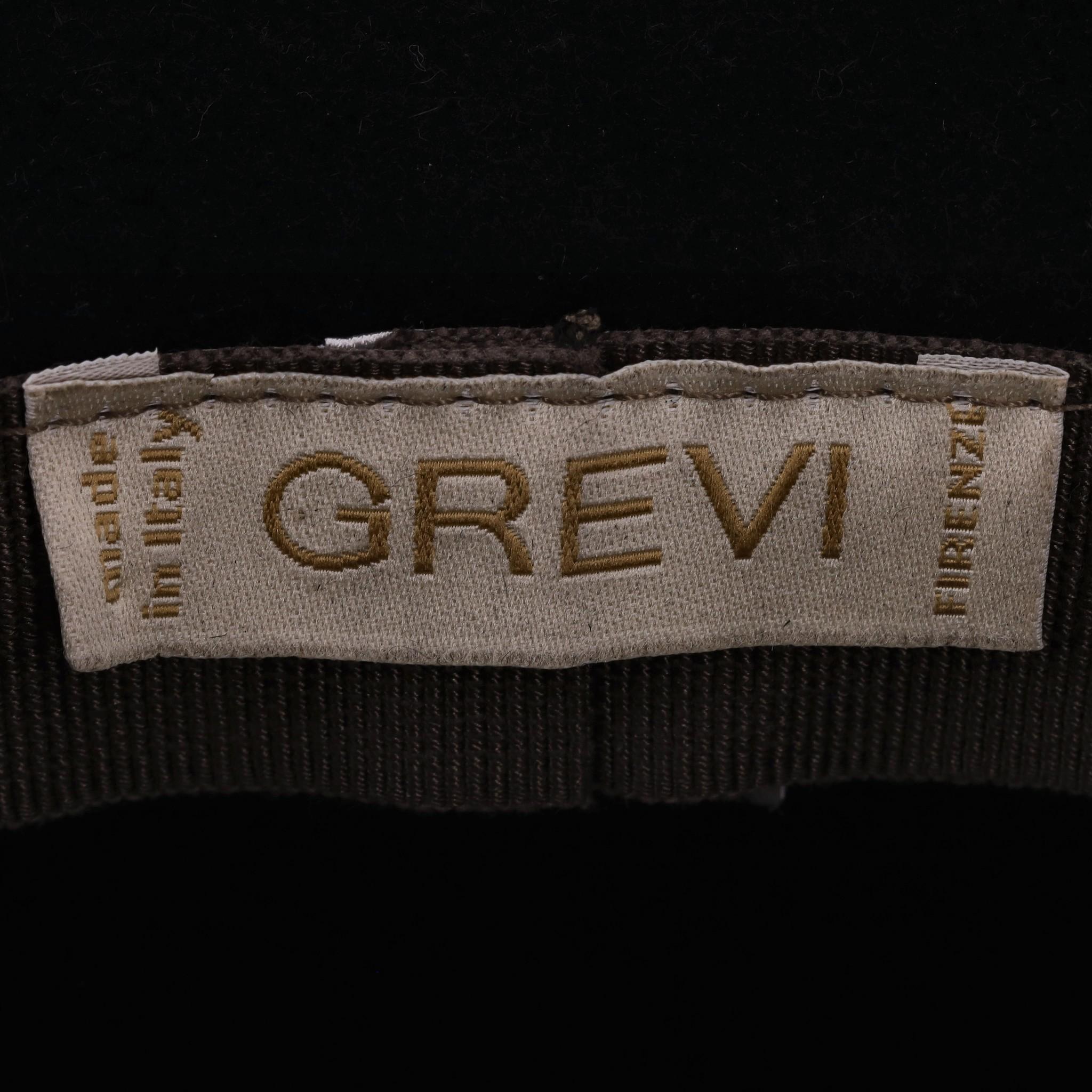 Donna Cappello Fedora in pelliccia di coniglio impreziosito da cristalli di Grevi in vendita