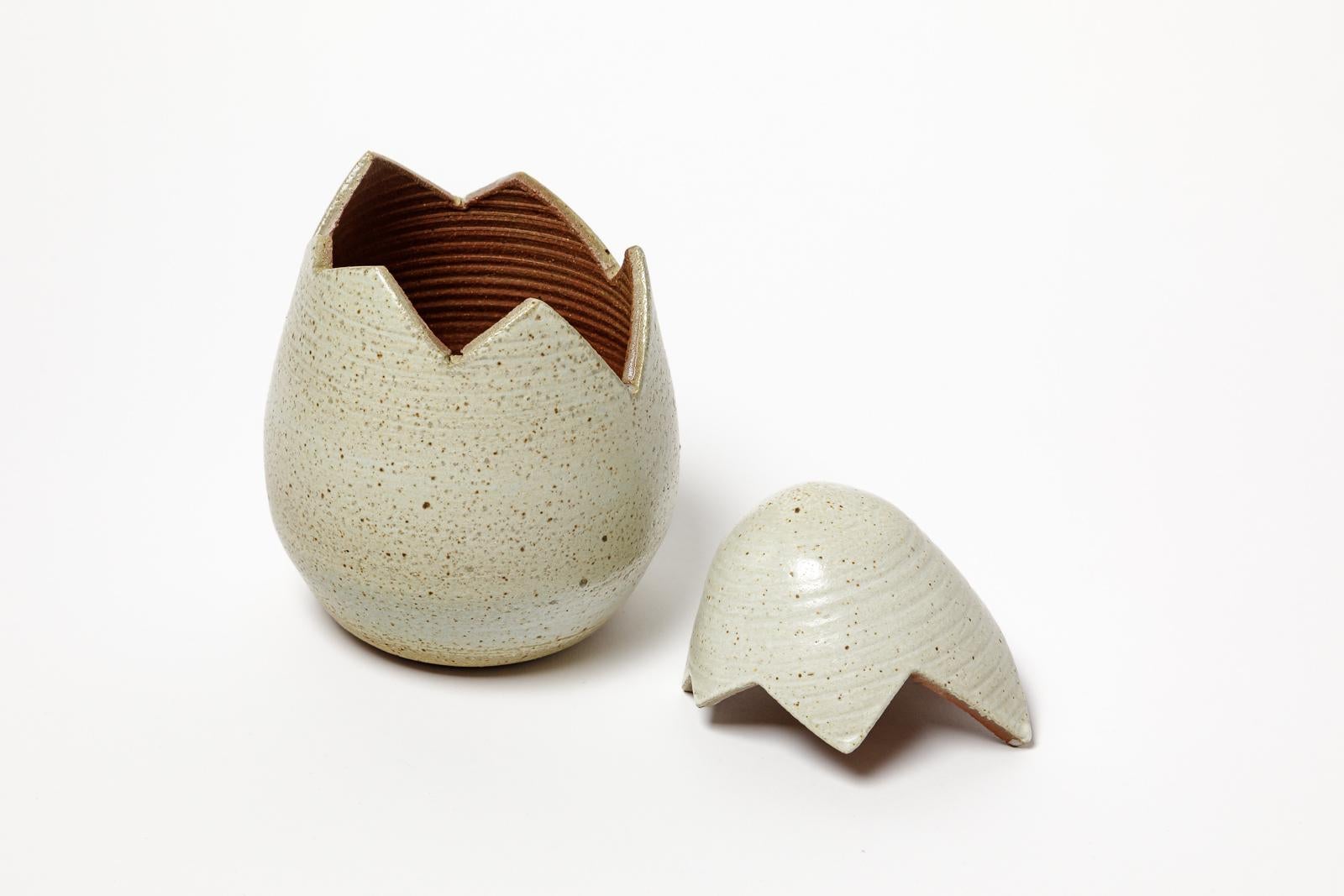 20ième siècle Boîte décorative ou à bijoux en céramique grise du 20e siècle par Yves Marian 1970 6/6 en vente