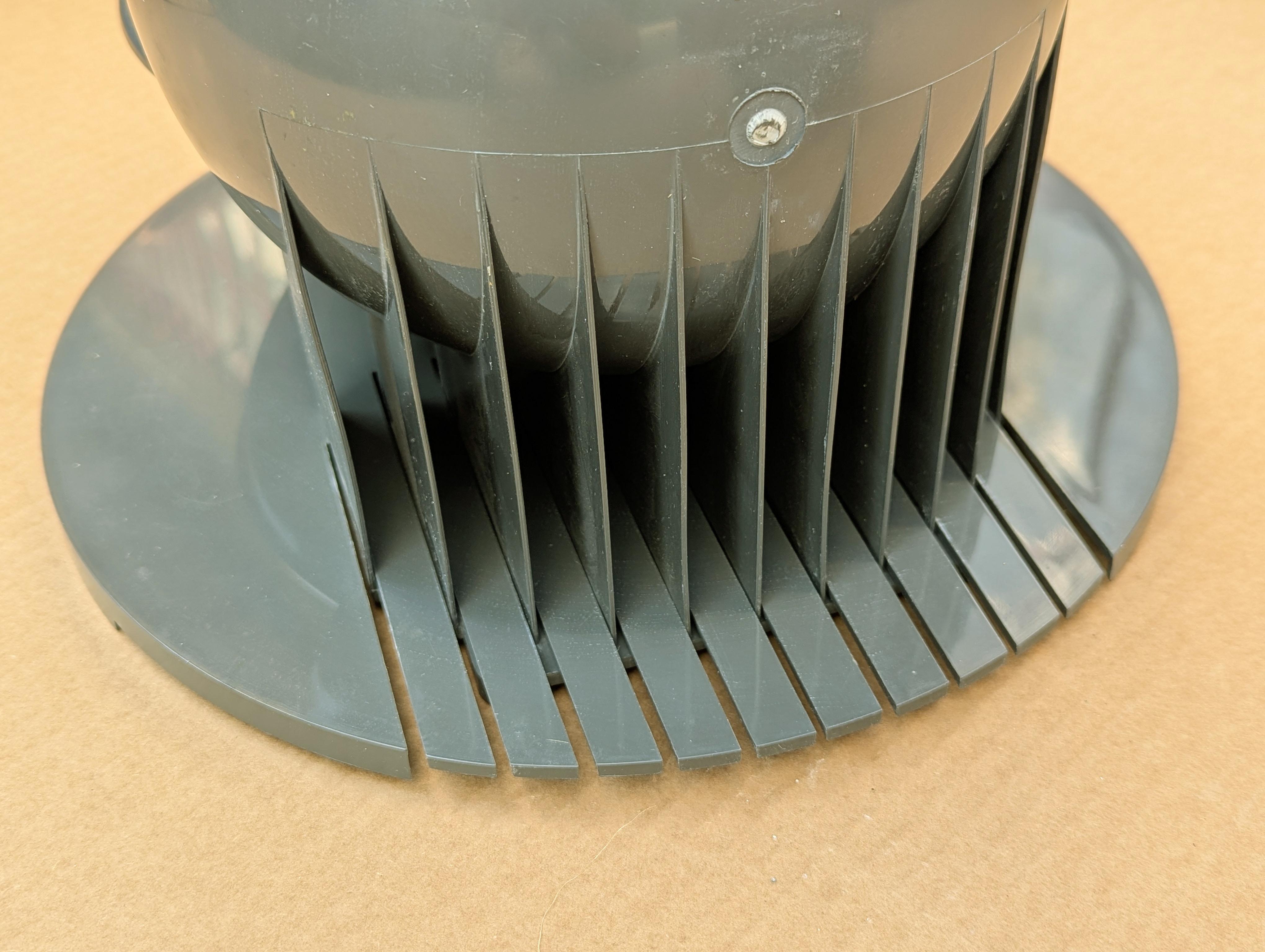 Grau  ABS 4663 Wandaschenbecher/Leergutbehälter von Centro Kappa für Kartell, 1980er Jahre im Angebot 3