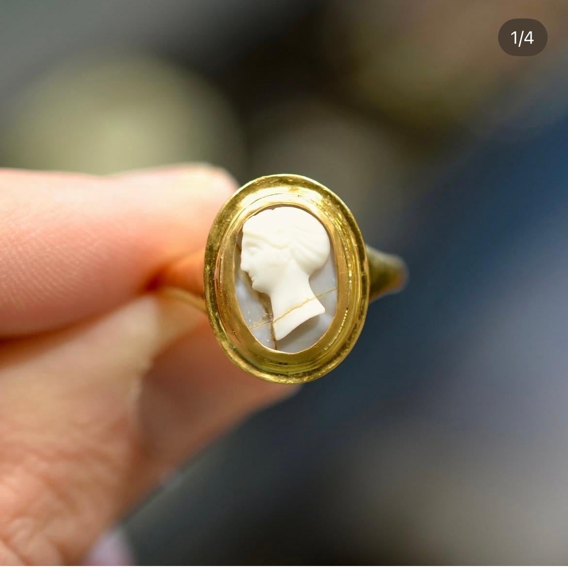 Grey Agate Cameo Ring of A Faustina The Elder 2nd-3rd century AD For Sale 1