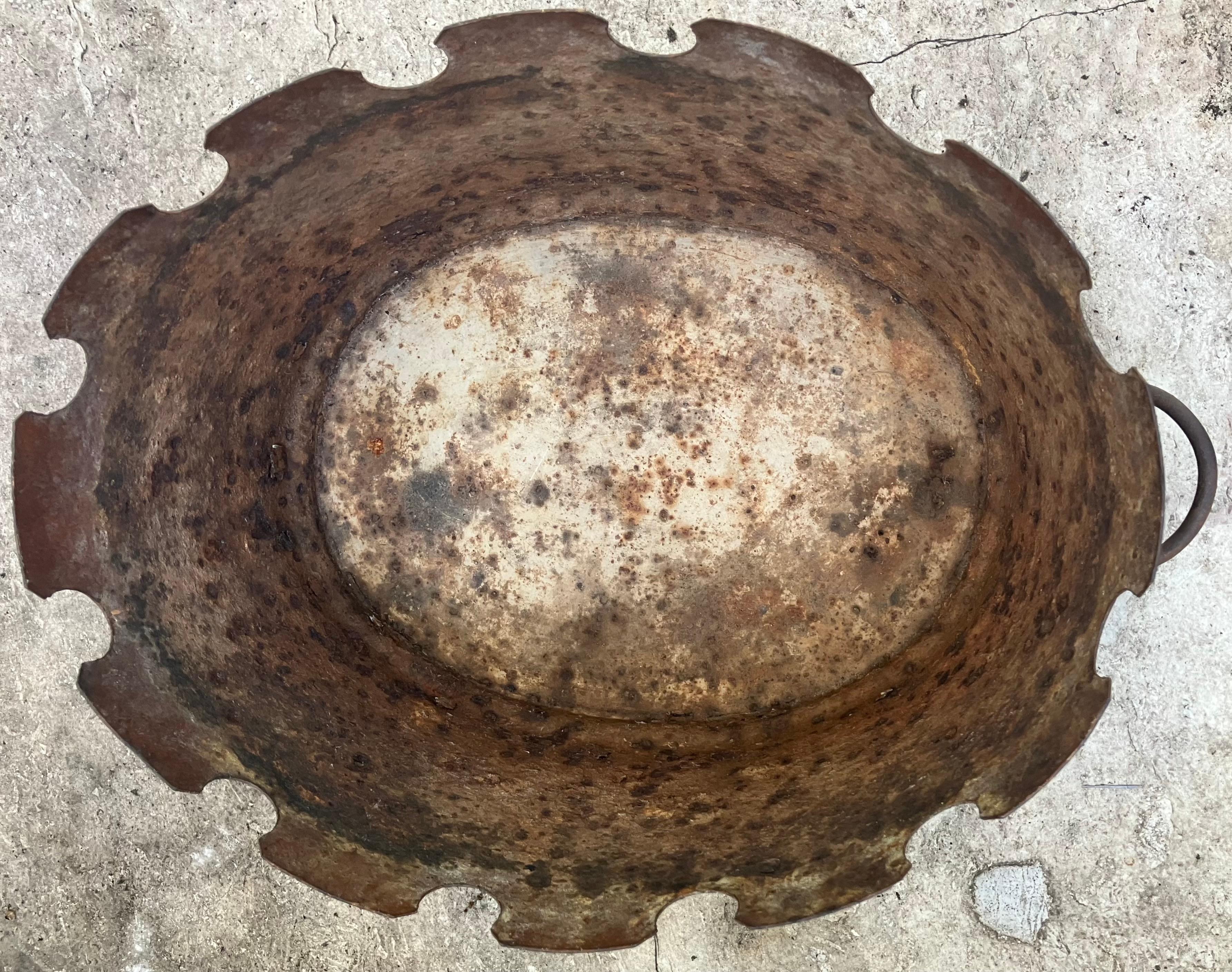 Grey and Gilt Montieth Jardiniere Cachepot For Sale 4