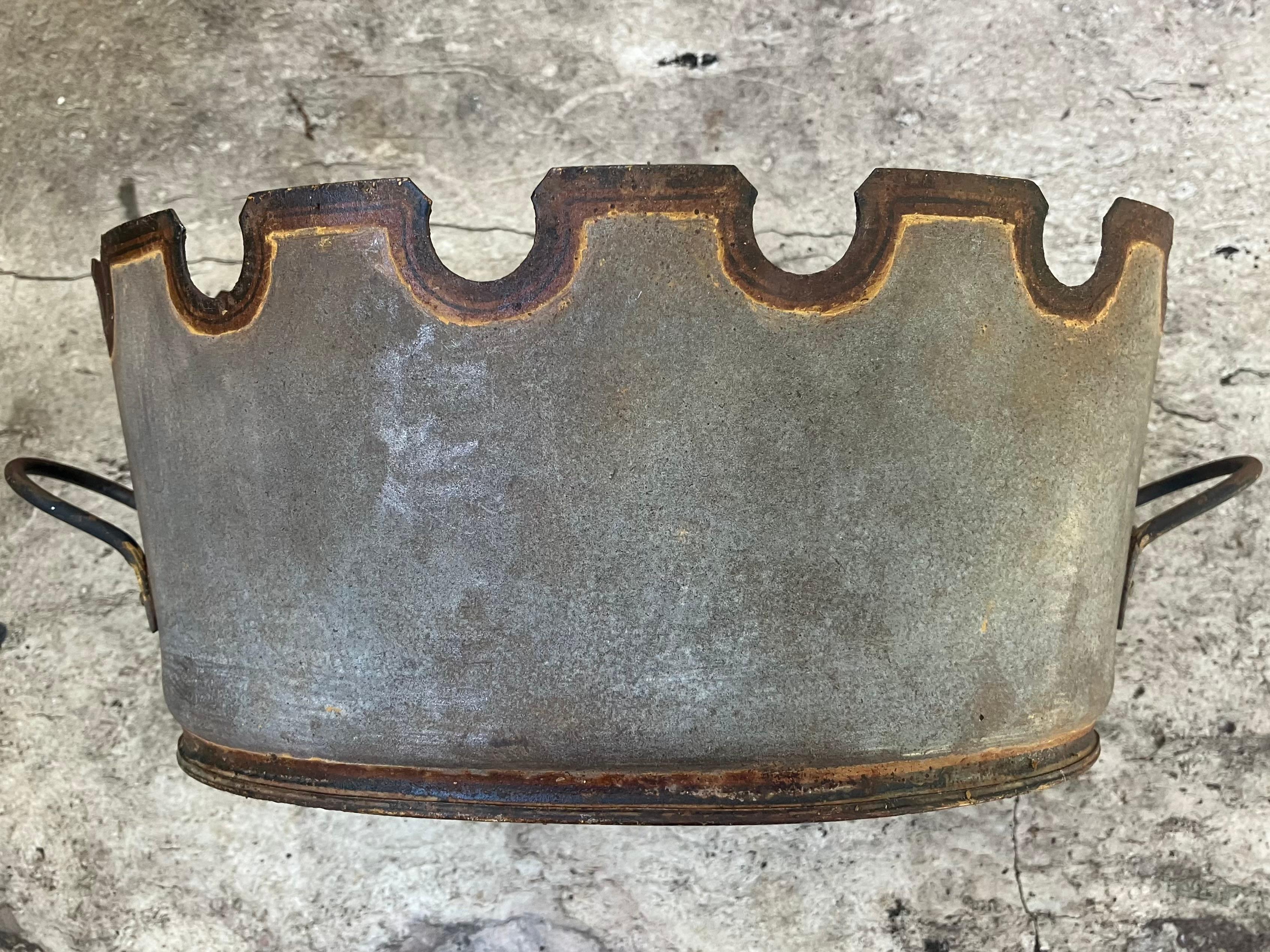 19th Century Grey and Gilt Montieth Jardiniere Cachepot For Sale