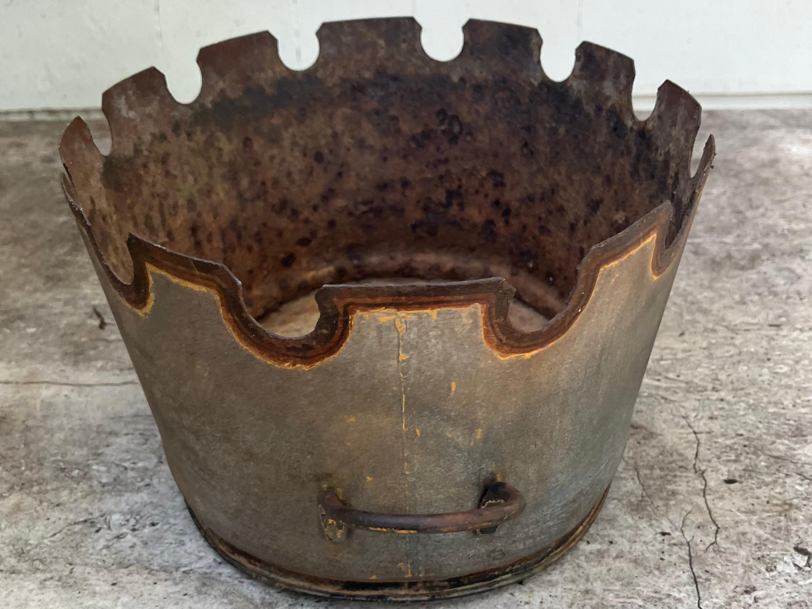 Metal Grey and Gilt Montieth Jardiniere Cachepot For Sale