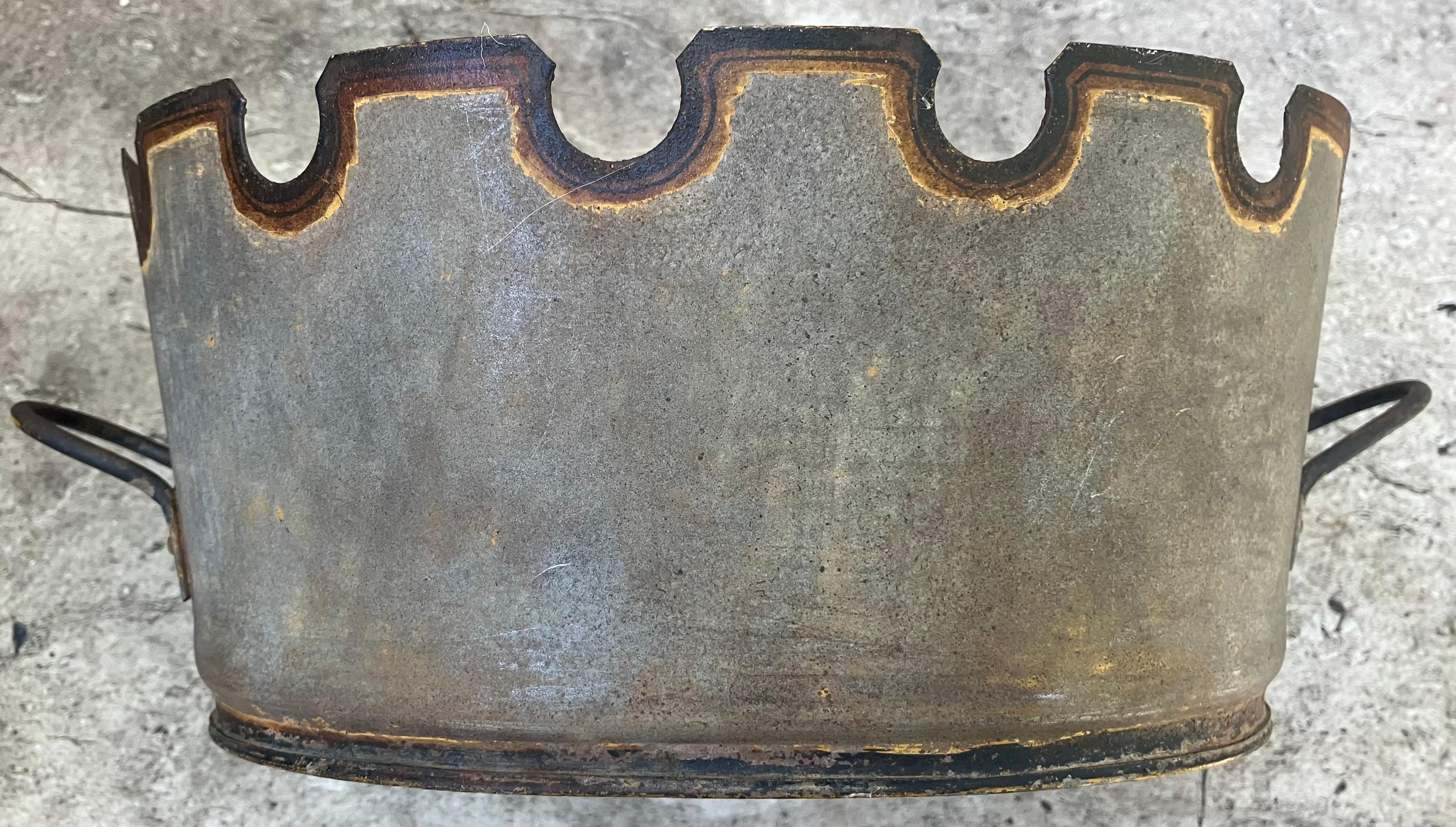 Grey and Gilt Montieth Jardiniere Cachepot For Sale 1
