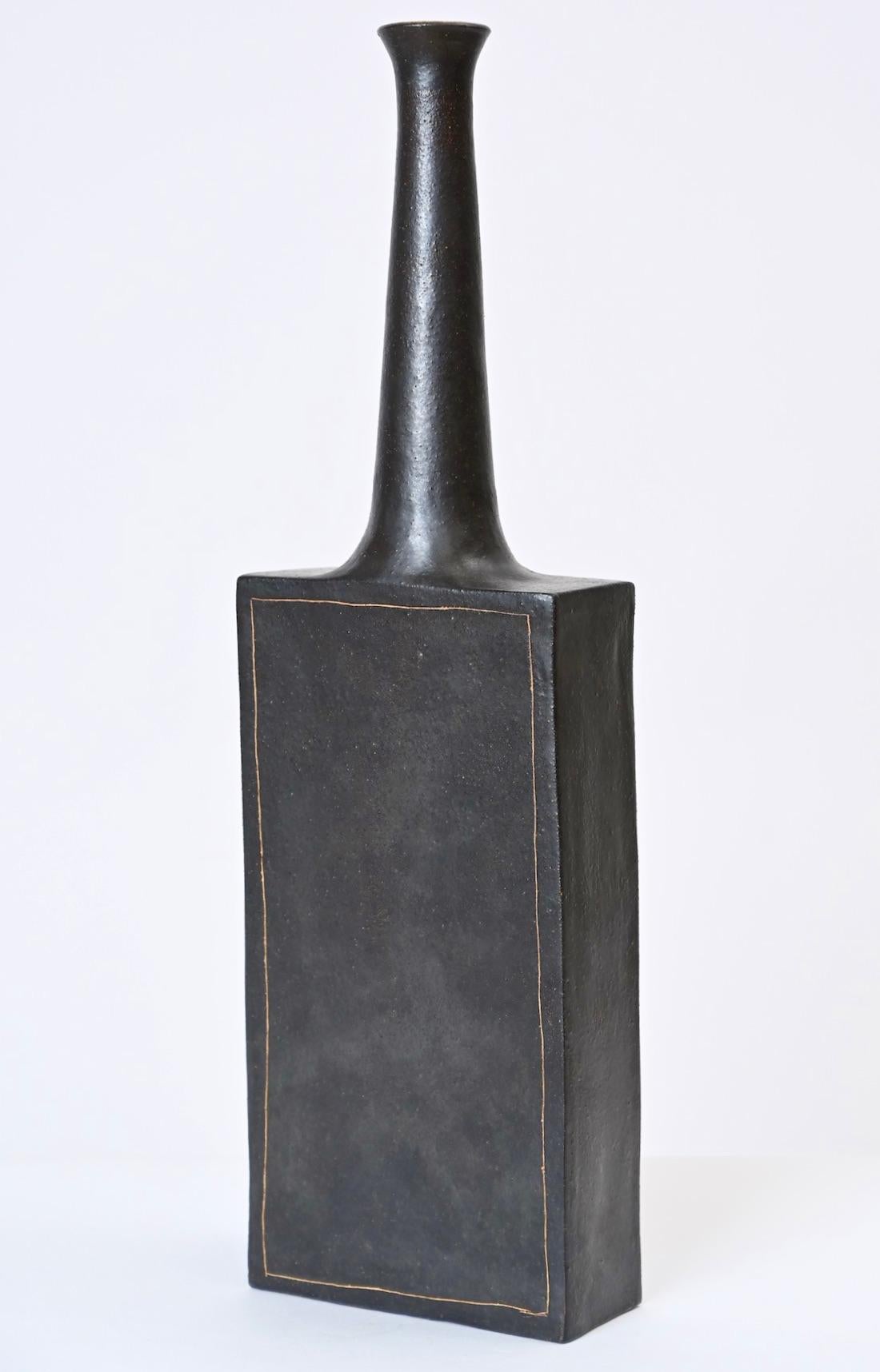 Mid-Century Modern Glazed Ceramic Earthenware Vase by Bruno Gambone, Italy circa 1970