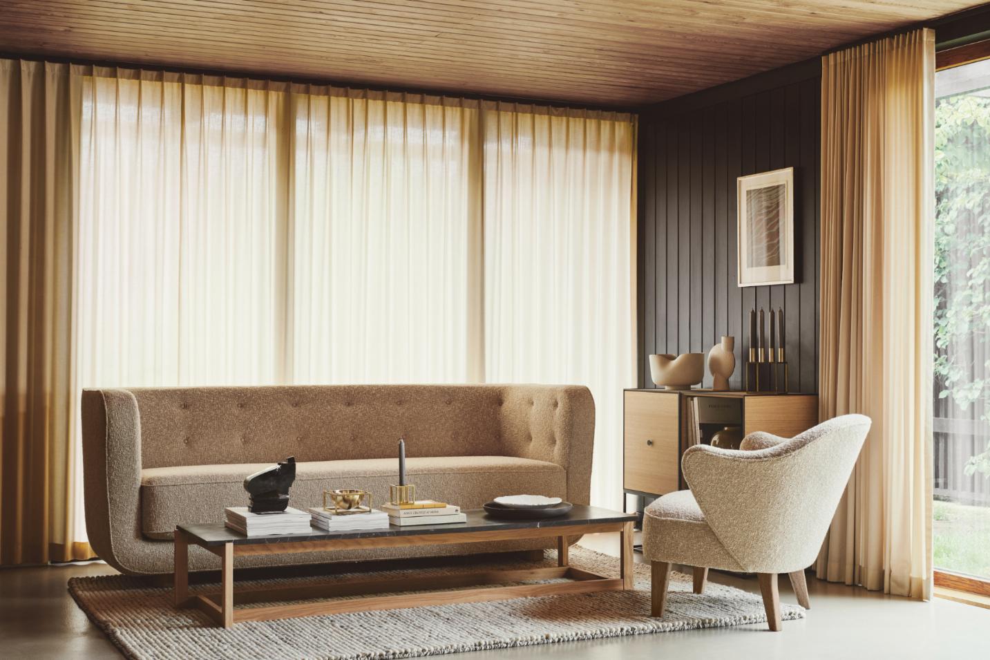 Sahco Zero Vilhelm-Sofa aus grauer und natürlicher Eiche von Lassen (Textil) im Angebot