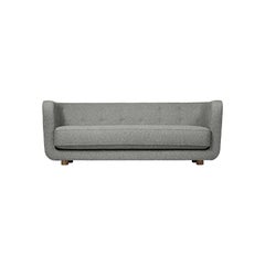 Sahco Nara Vilhelm-Sofa aus grauer und rauchfarbener Eiche von Lassen