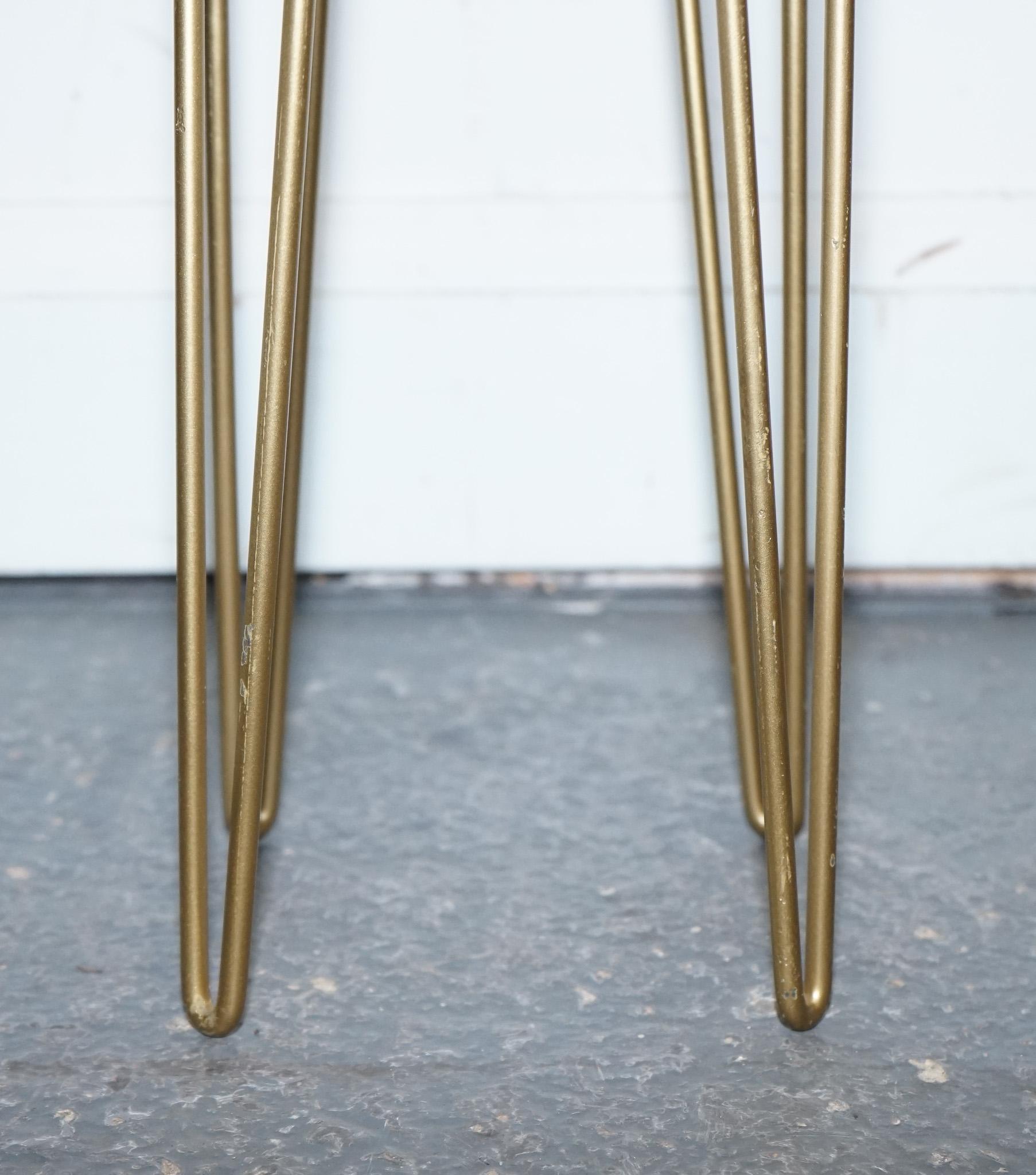 Hand-Crafted GREY AND WHITE MARBLE TOP WITH GOLD PIN LEGS PLANT LAMP SiDE TABLE For Sale
