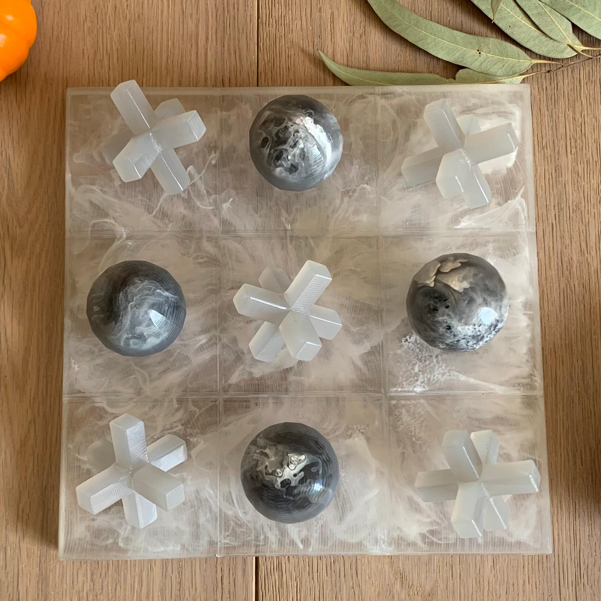 Mexican Grey and White Resin Tic Tac Toe by Paola Valle For Sale