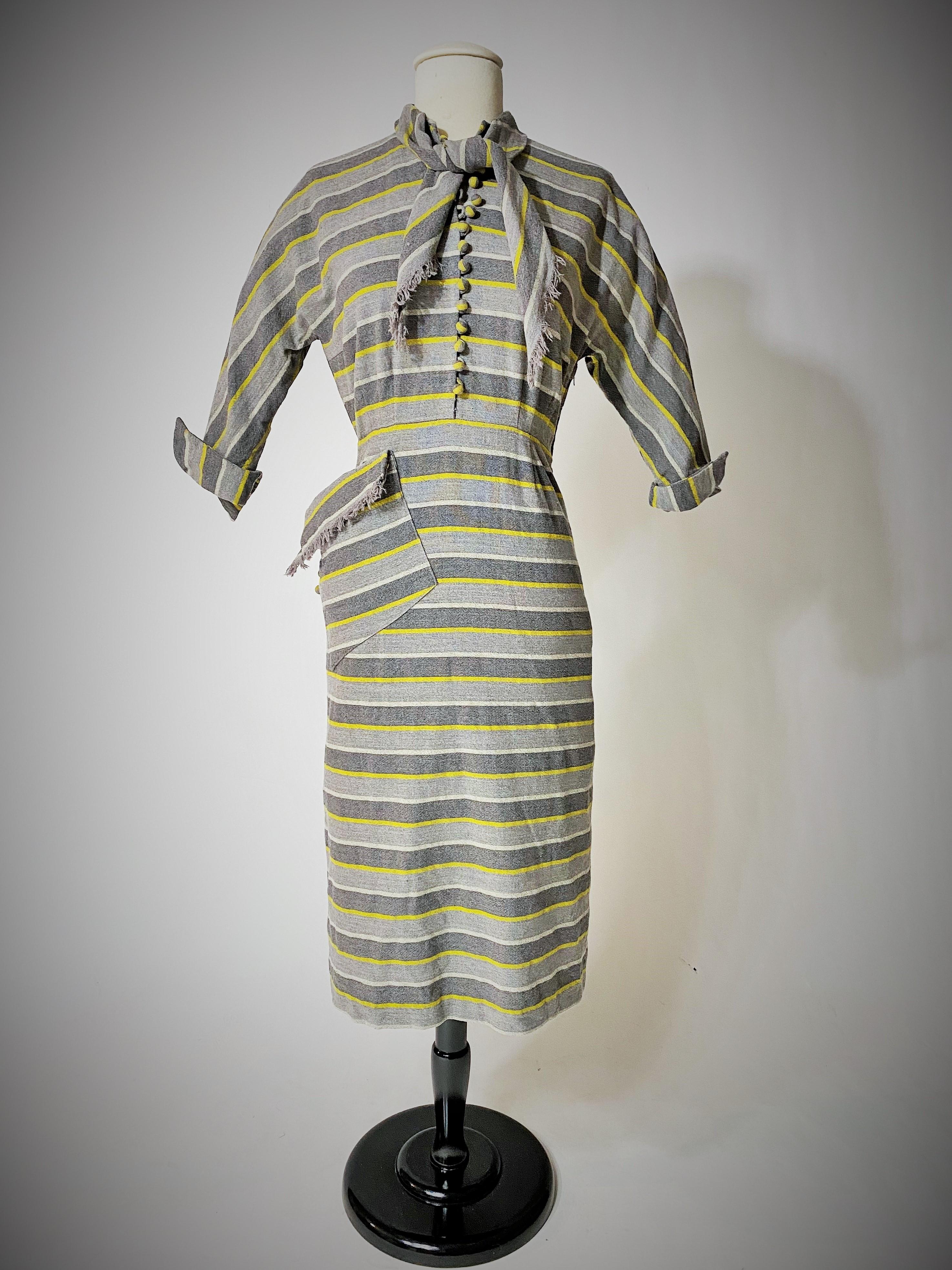 Grey and yellow striped wool day dress - France Circa 1945 For Sale 1