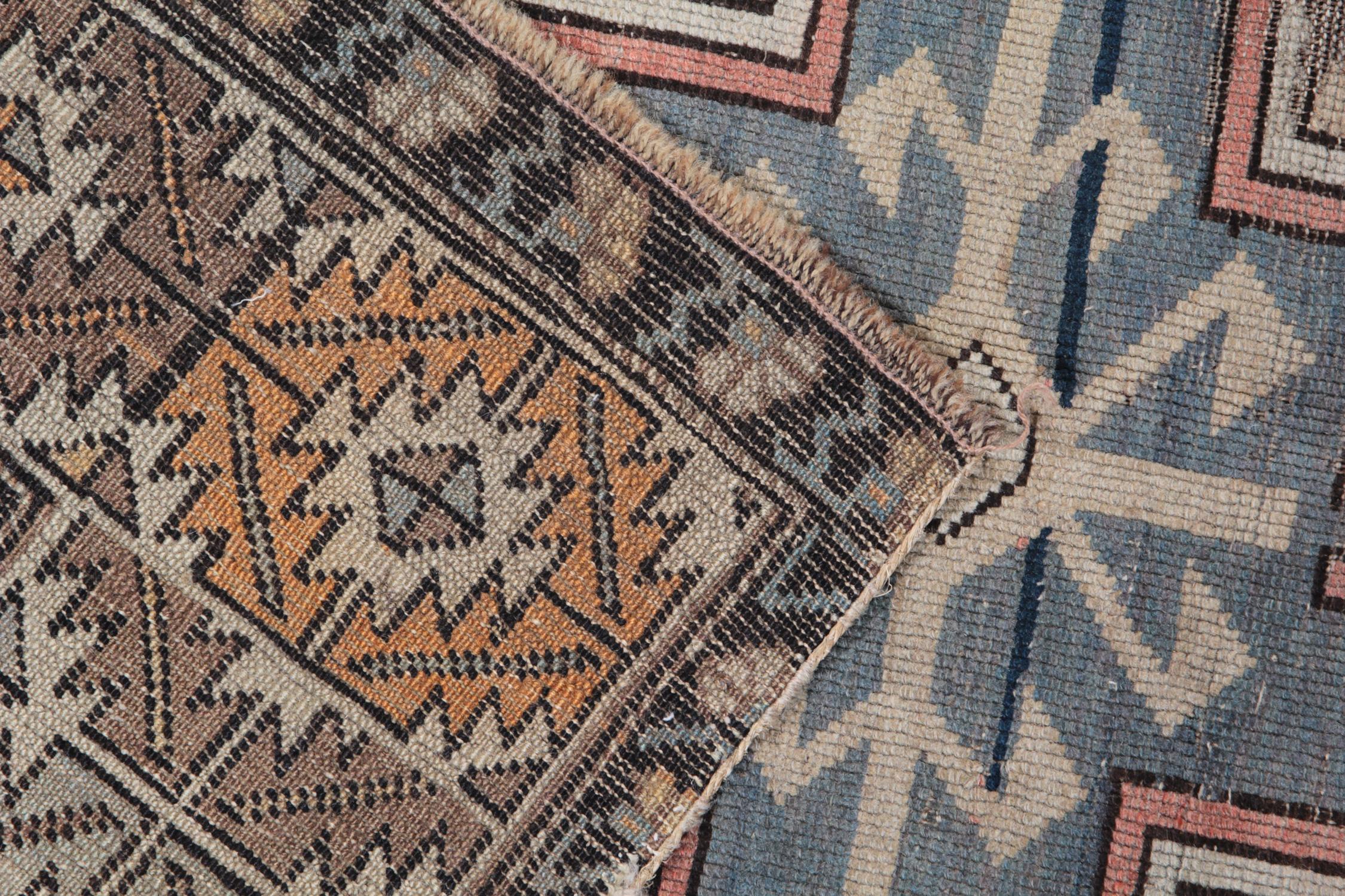 Grey Area Rugs for Sale, Antique Rugs Caucasian Carpet, Wool Living Room Rugs In Excellent Condition In Hampshire, GB