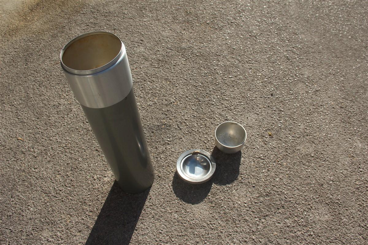 Posacenere grigio Stilnovo Design Colonna rotonda Midcentury Design italiano In condizioni buone in vendita a Palermo, Sicily