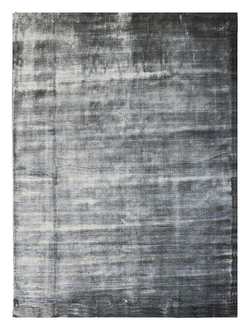 GrecCarpet by Massimo Copenhagen.
Handwoven
Materials: 100% bamboo.
Dimensions: W 300 x H 400 cm.
Available colors: light grey, grey, stiffkey blue, light brown, copper, and rose dust.
Other dimensions are available: 140 x 200 cm, 170 x 240 cm,