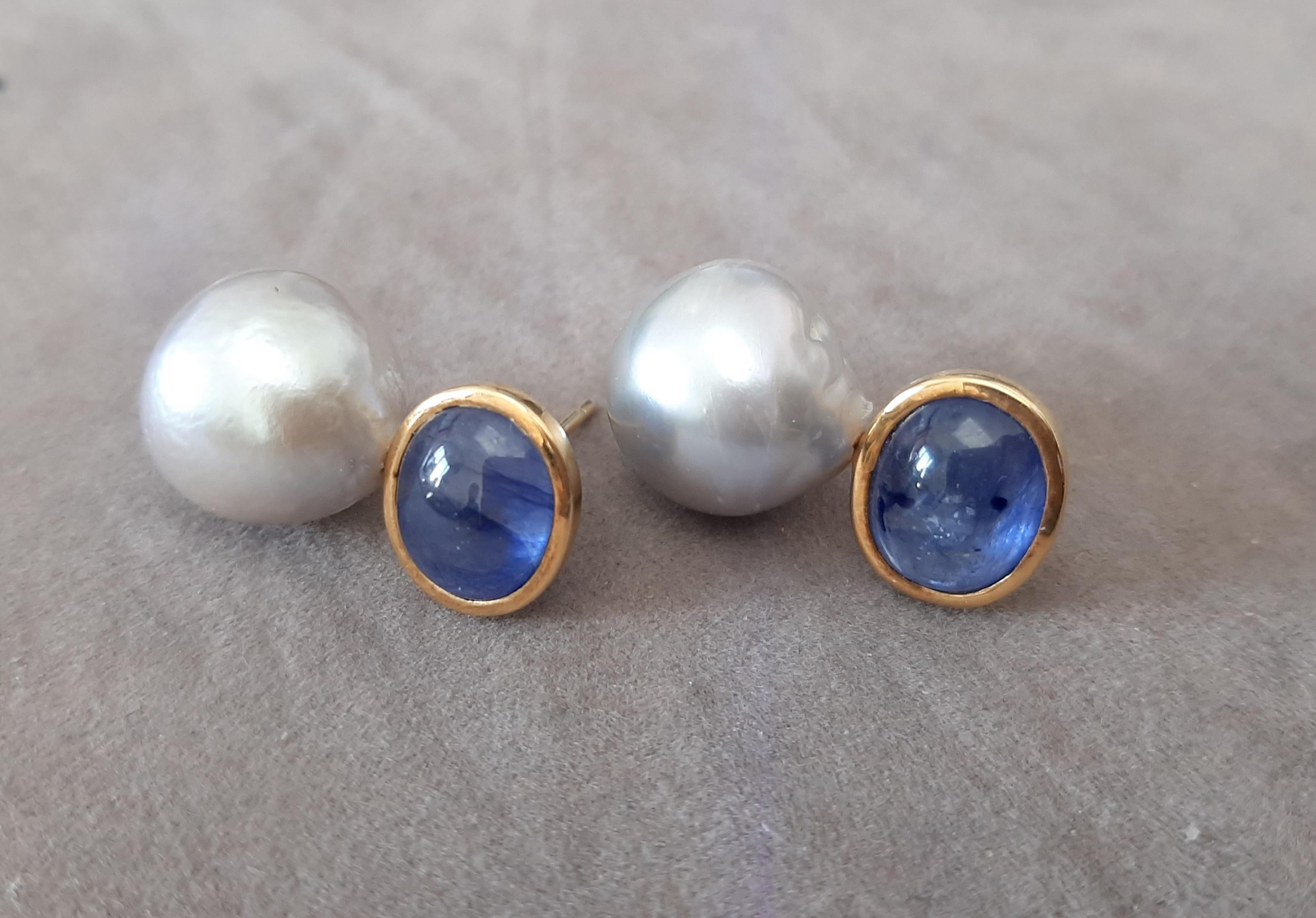 Boucles d'oreilles avec chaton en or jaune 14K, perles baroques grises, saphirs bleus ovales et cabochons en vente 2