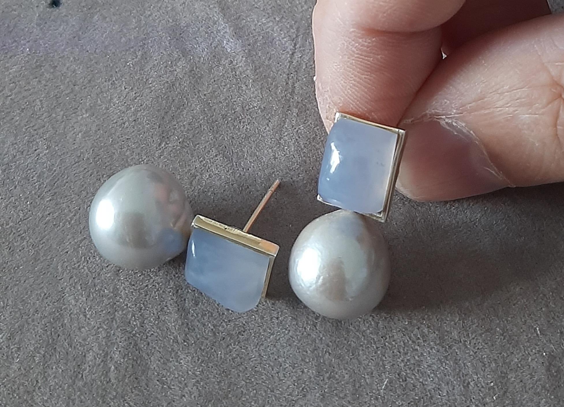 Graue Barockperlen Rechteckiger Chalcedon 14K Massiv Gold Lünette Ohrstecker im Angebot 4