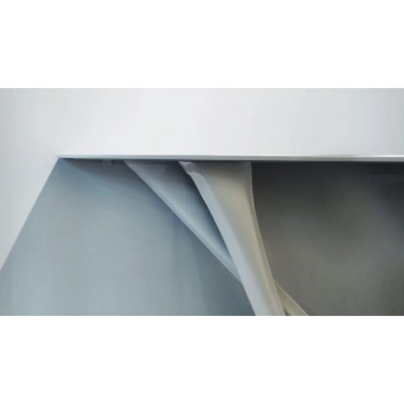 Grau-beigefarbene G-Konsole aus Stahlfuß mit Stahlplatte Mono von Zieta (Organische Moderne) im Angebot