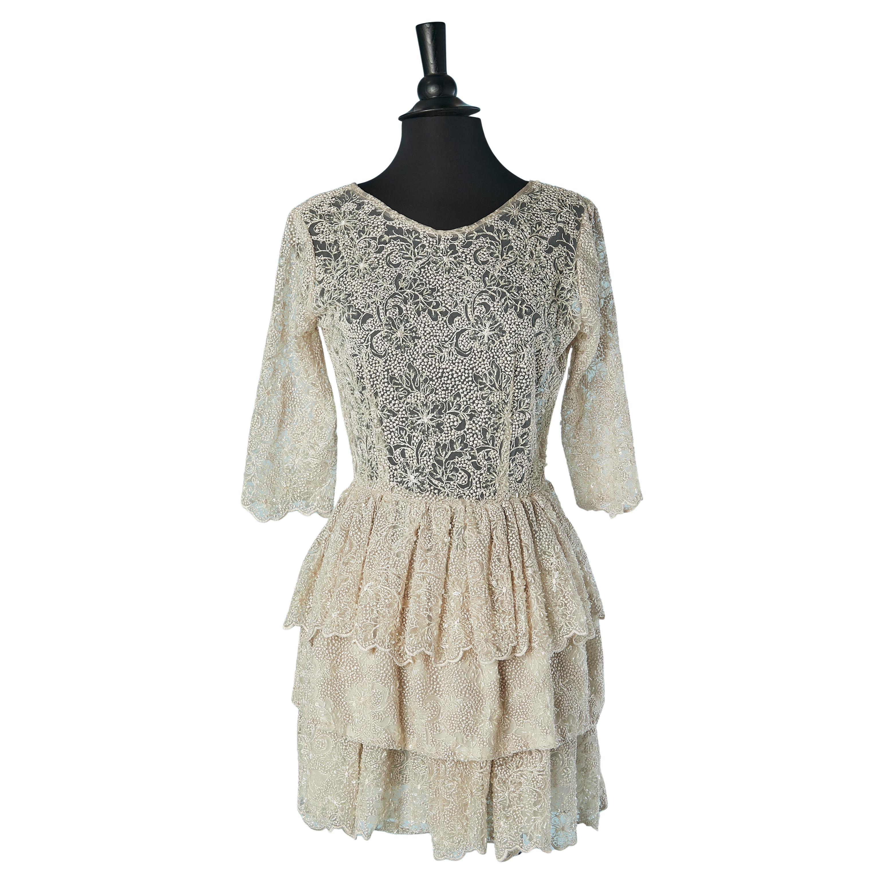 Grau-beiges, durchsichtiges Cocktailkleid aus perlenbesetzter Tüllspitze ROBERTO CAVALLI im Angebot