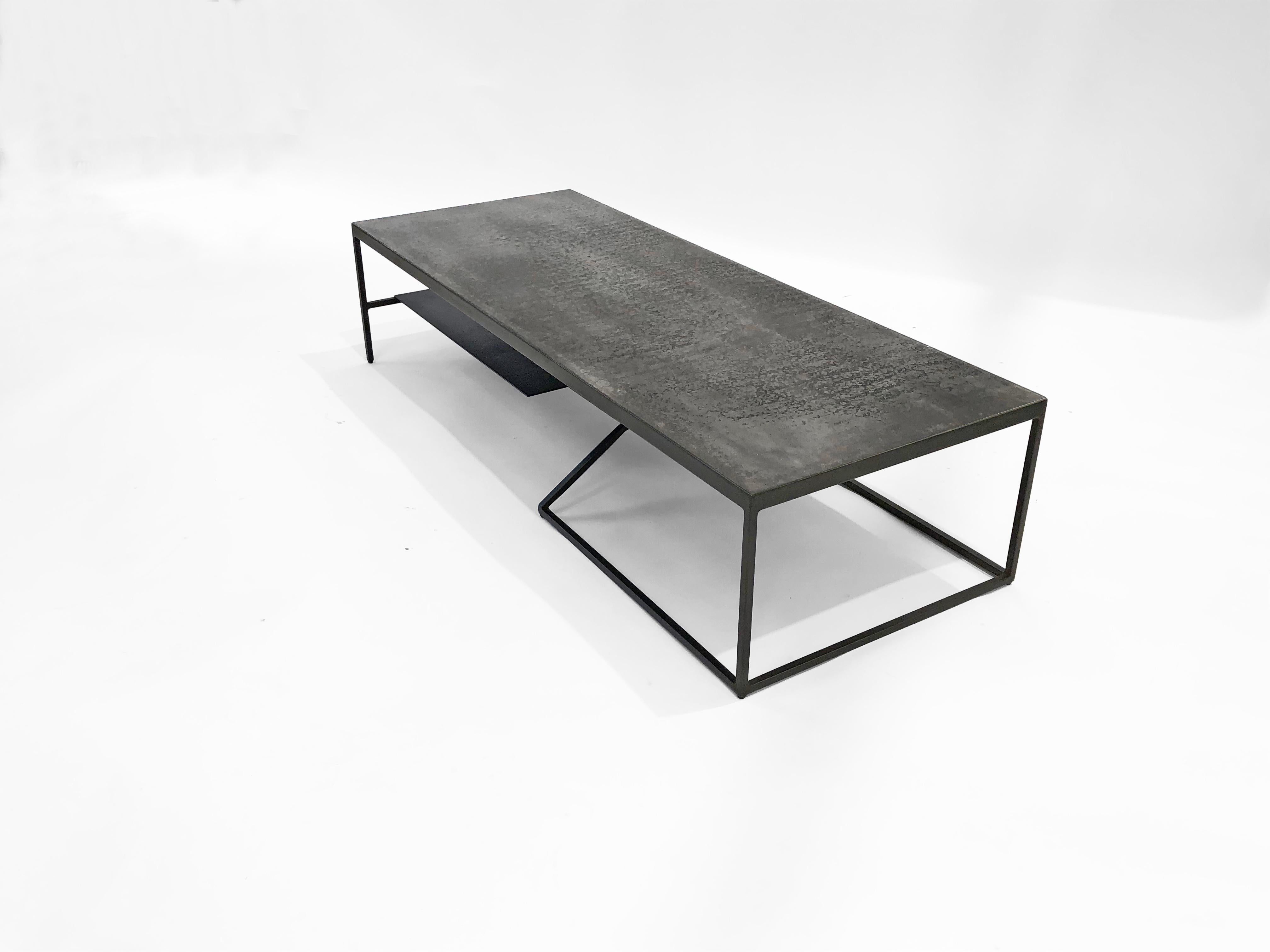 Americano Tavolino da caffè Grey Bird, collezione Concrete + Steel di Joshua Howe Design in vendita